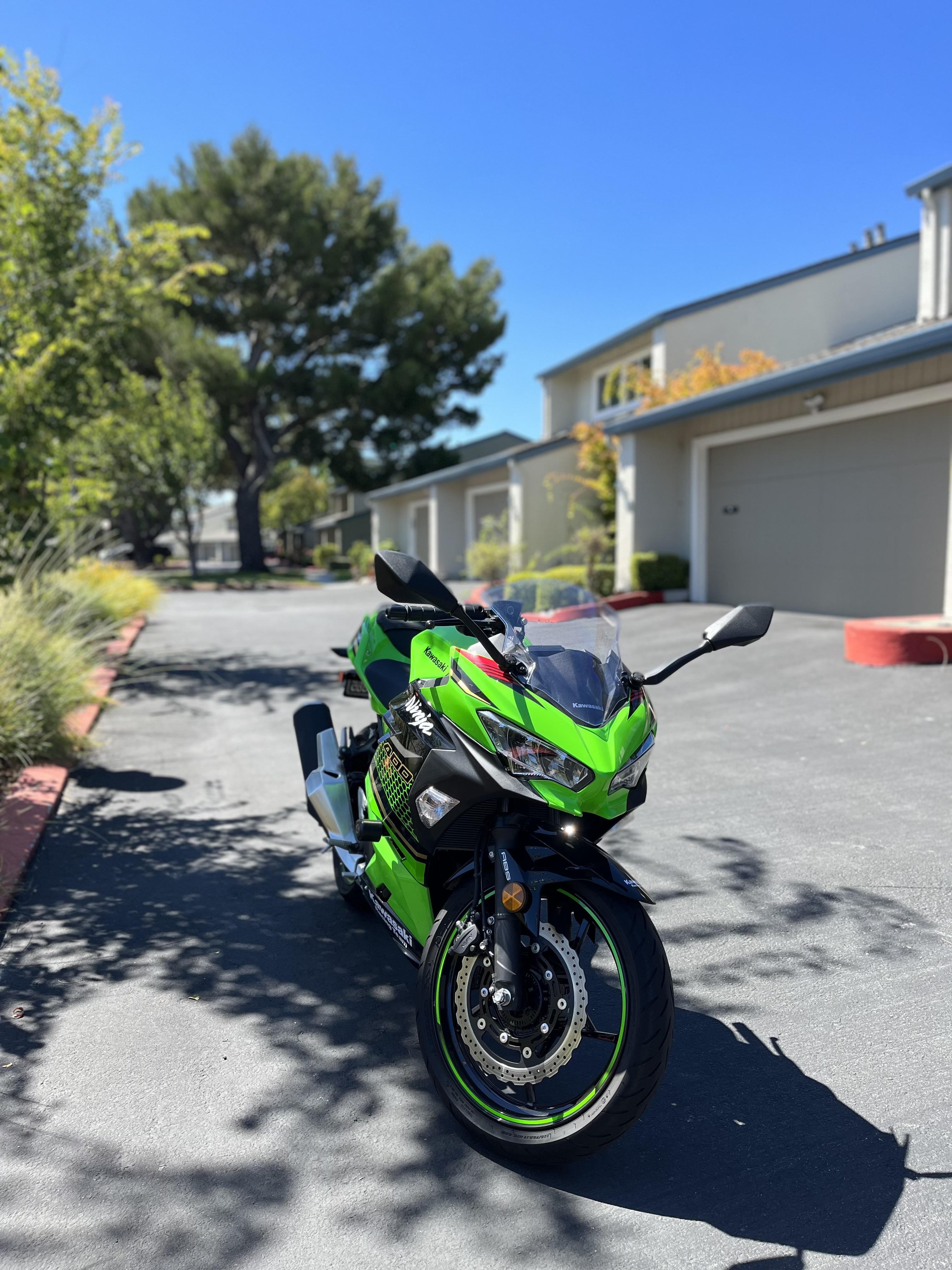 I just got a Ninja400! I’ve previously ridden a Ninja650r (first bike