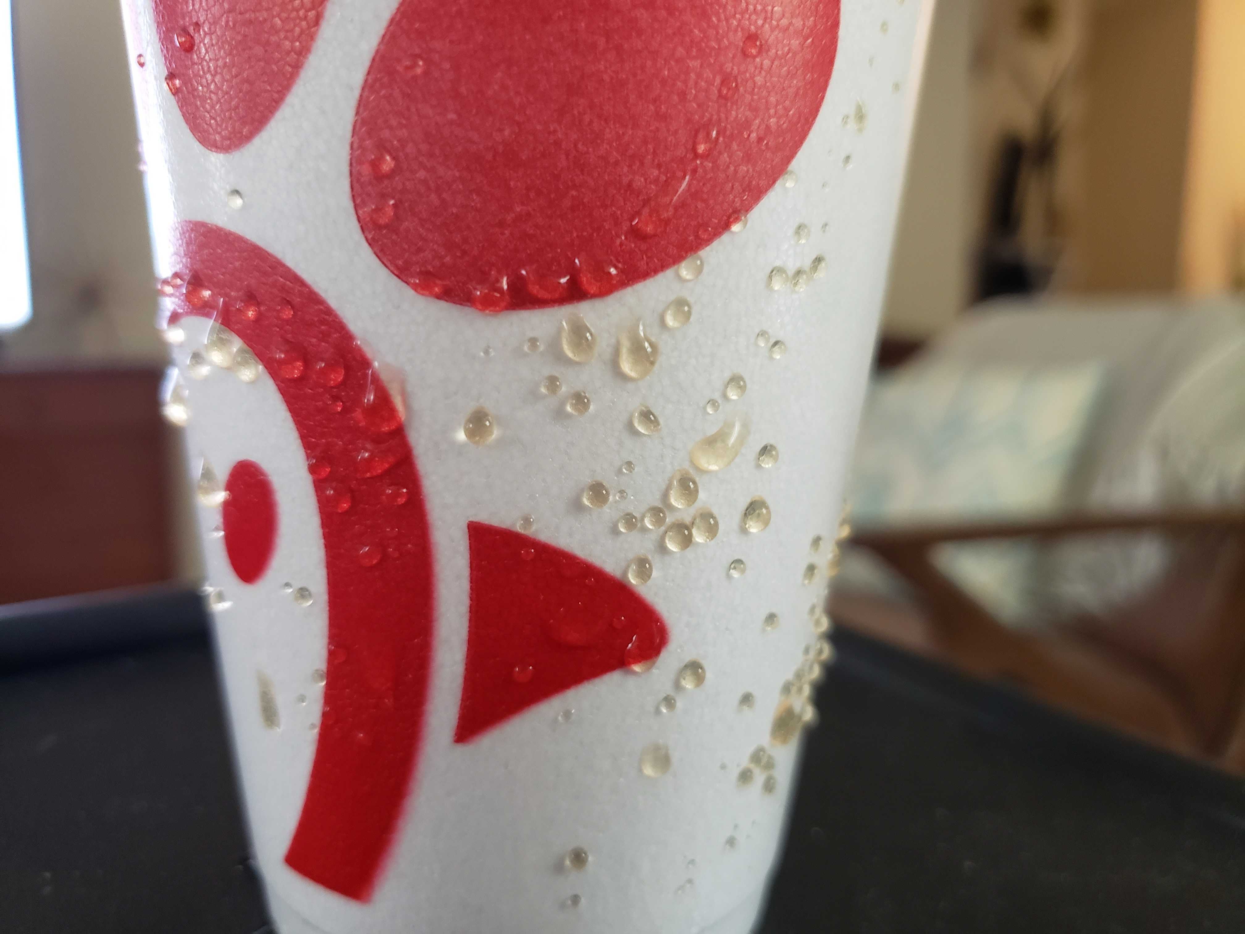 My cup is sweating iced tea r/mildlyinteresting