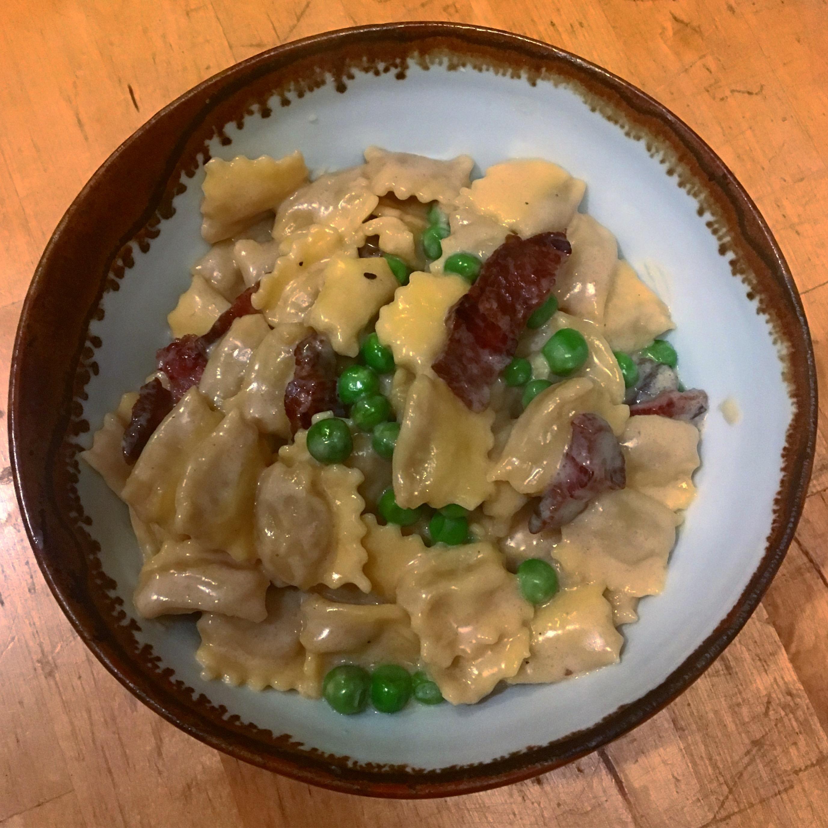 [Homemade] Pork and veal agnolotti with guanciale, peas, and truffle