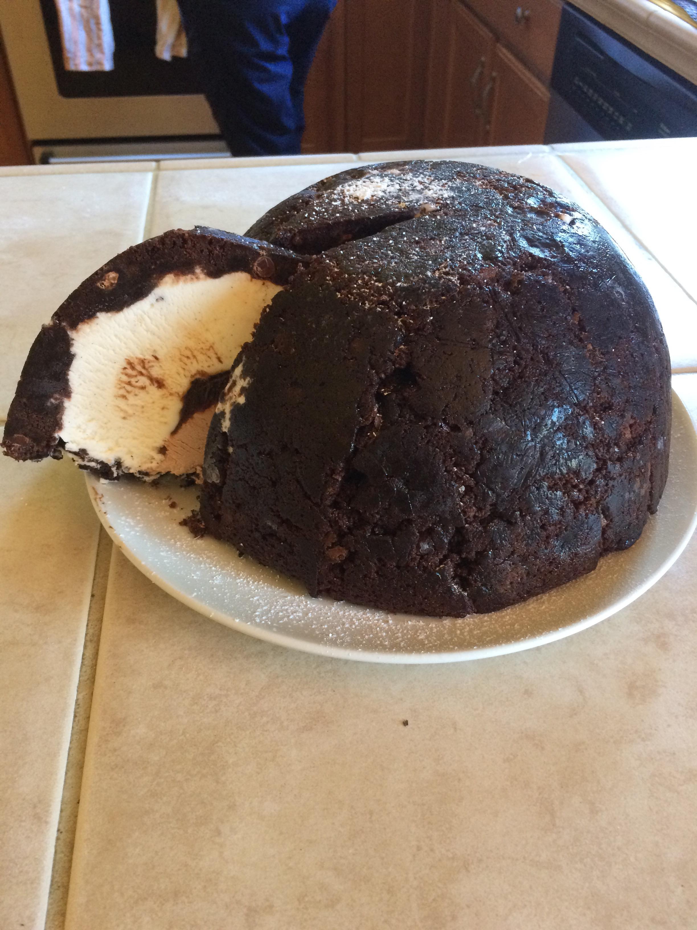[Homemade] Vanilla Brownie Bomb. Outside layer Brownie Inside Vanilla