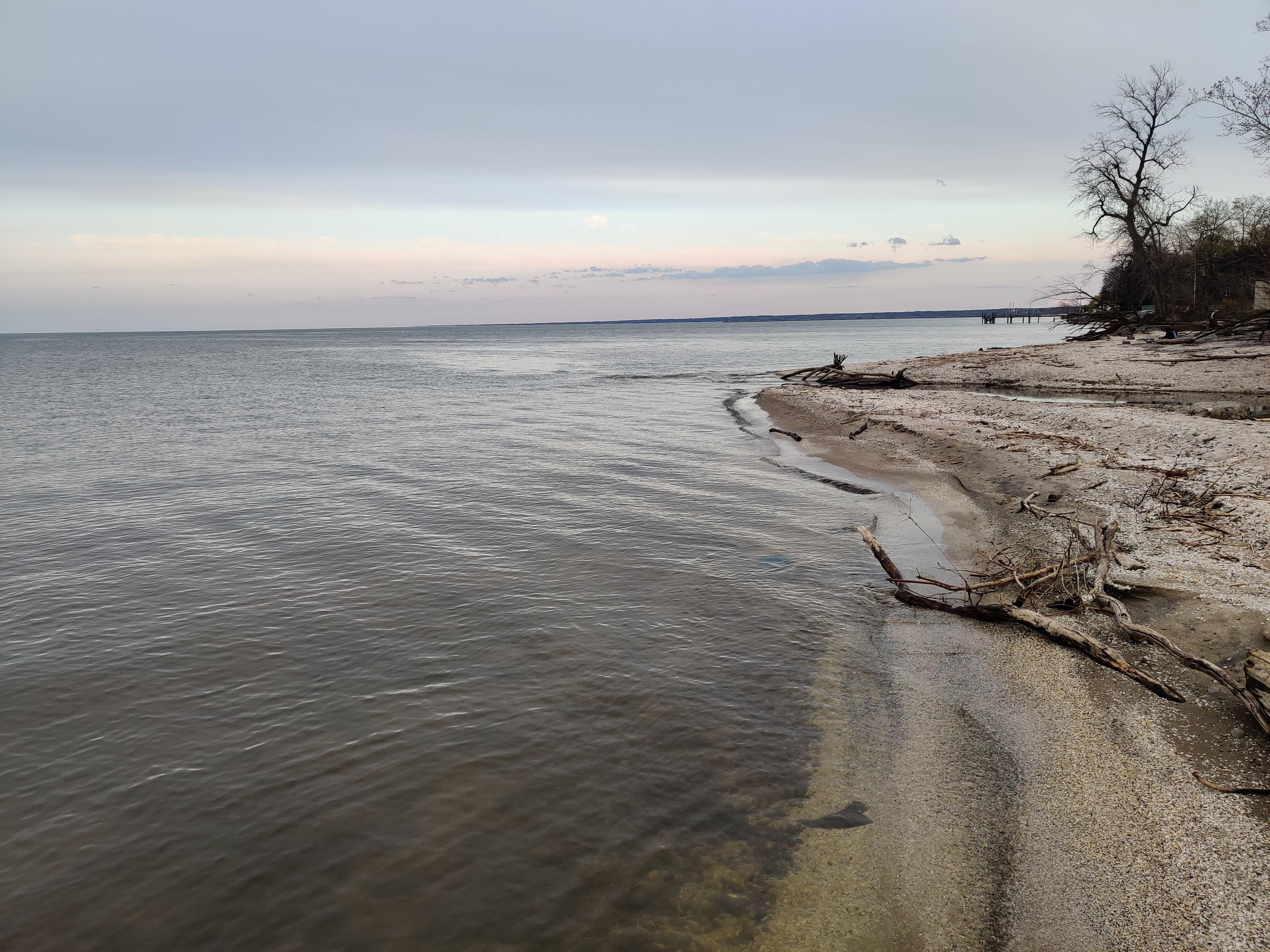 🔥 Lake Ontario from Rochester NY r/NatureIsFuckingLit