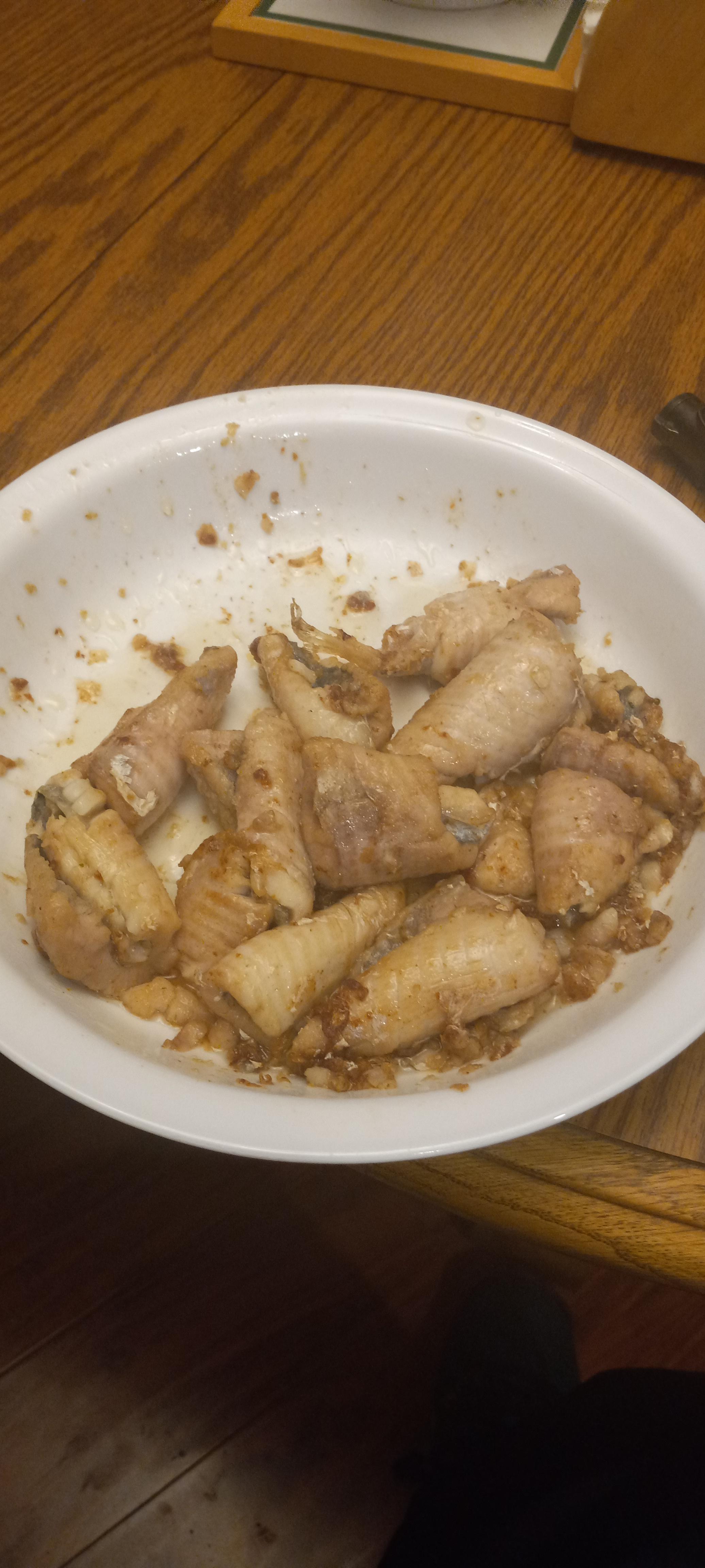 here's some fried catfish from the swamp next to my house r/Pescetarian