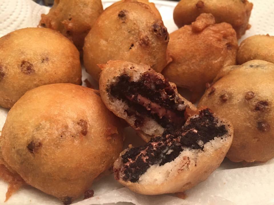 Chocolate Chip Pancake Battered Deep Fried Chocolate Oreos [960X720