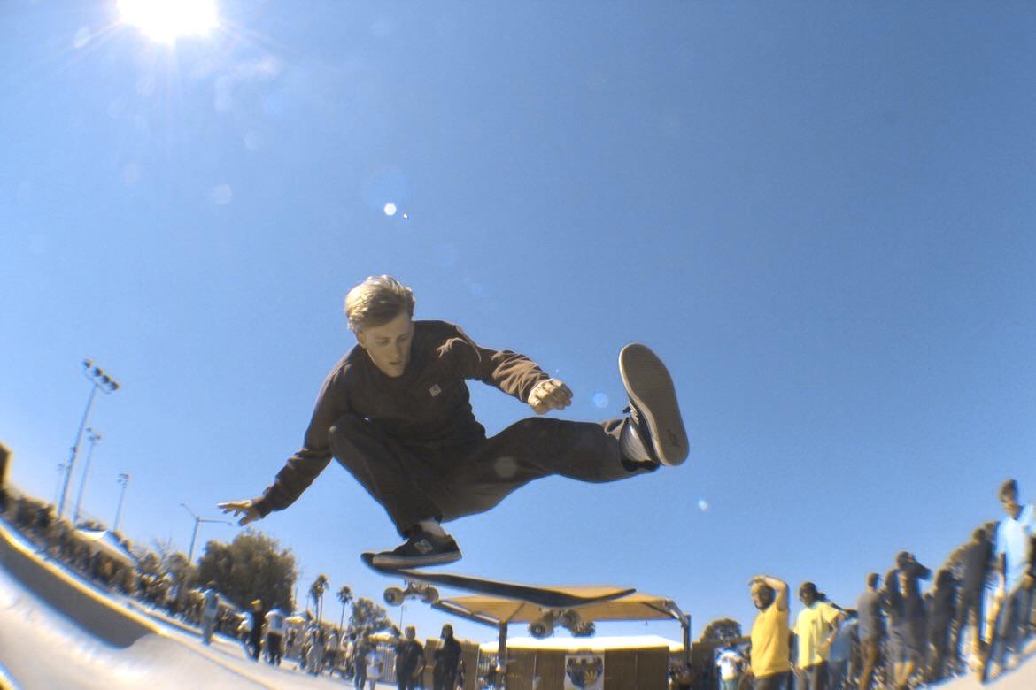 Ollie so North call it the Ollie North Pole r/skateboarding