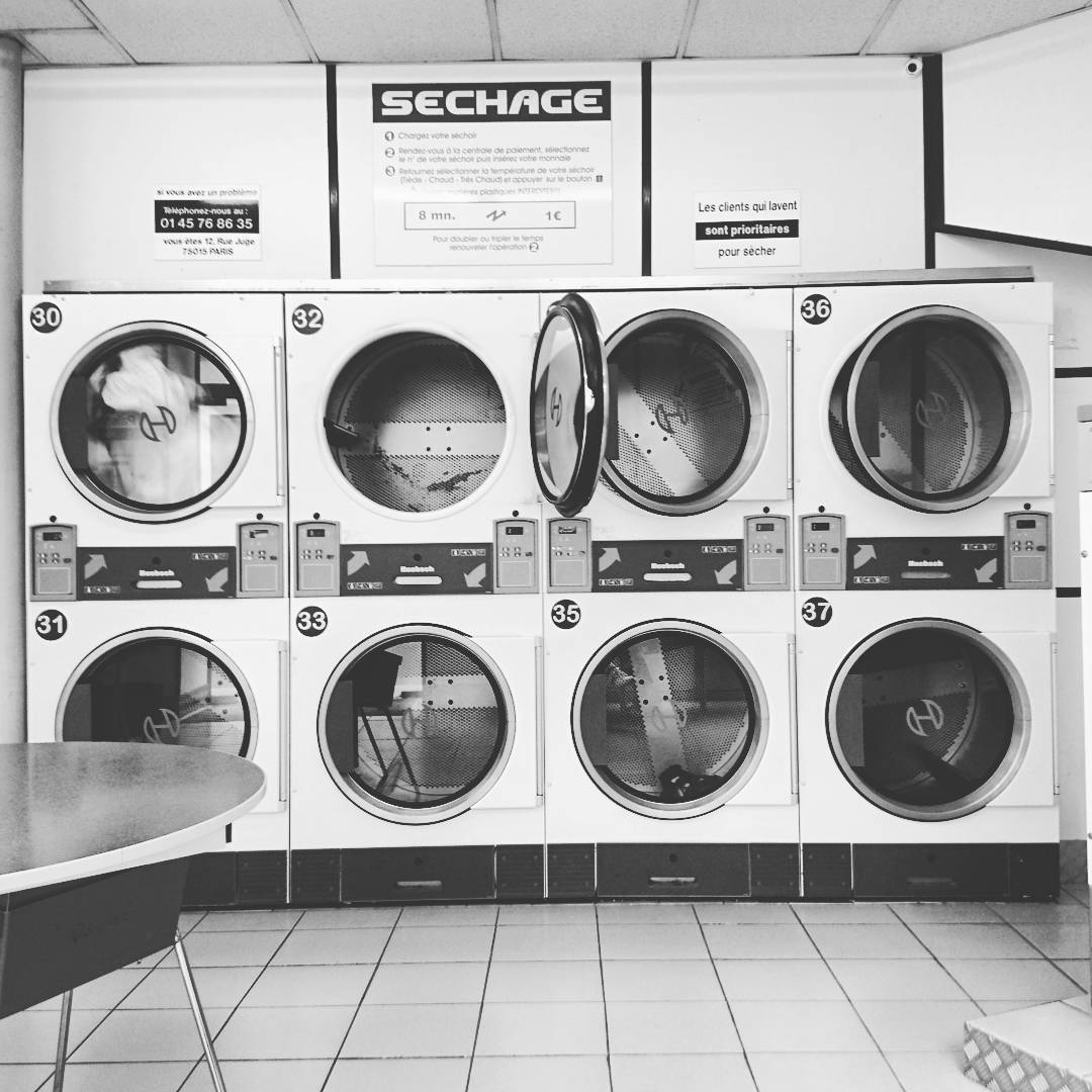 An empty laundromat in Paris (France). r/mildlyinteresting