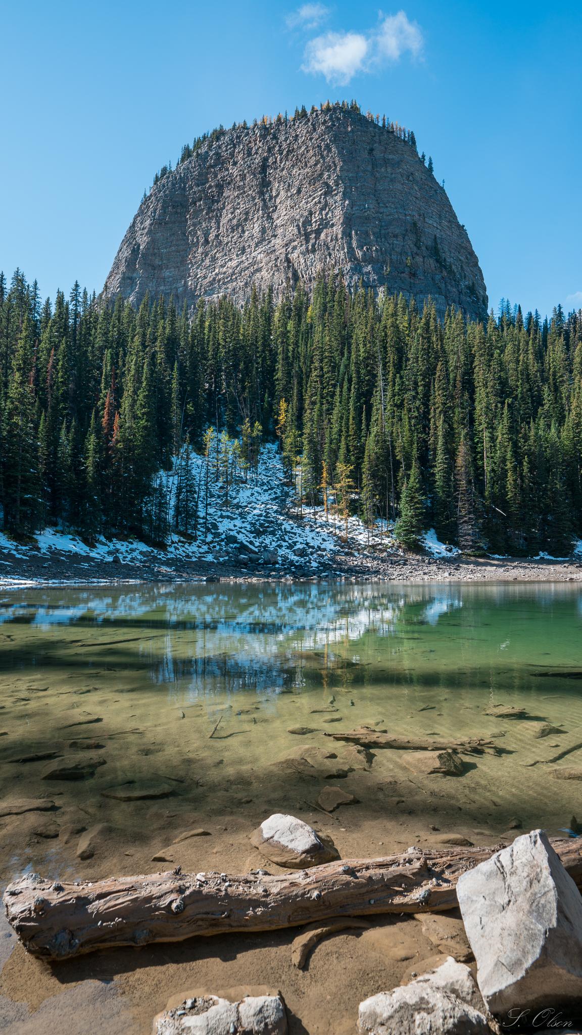 Mirror Lake, Banff National Park [OC] [1152x2048] r/EarthPorn