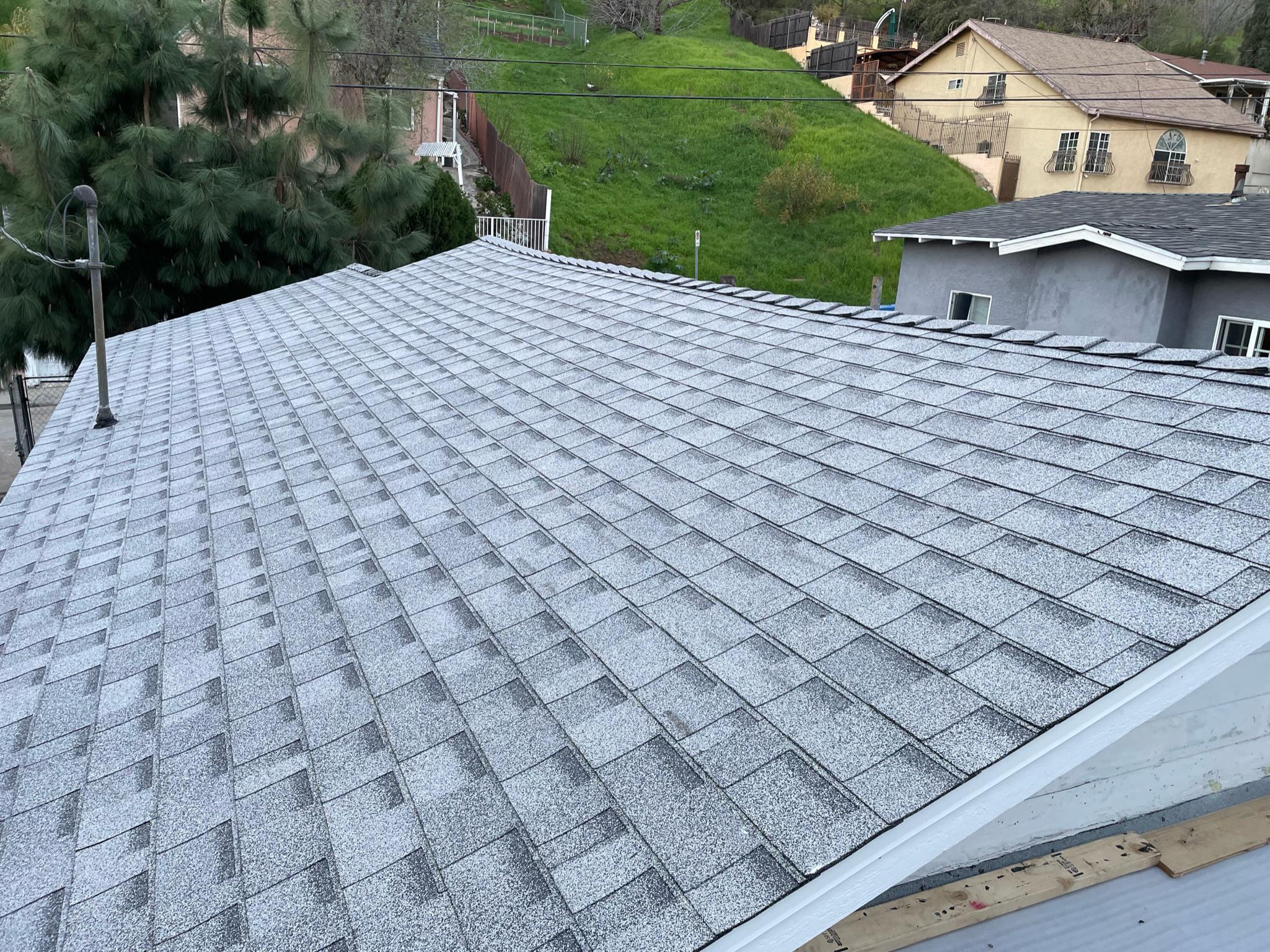 Contractor just finished this roofing job. How does it look? r/Roofing