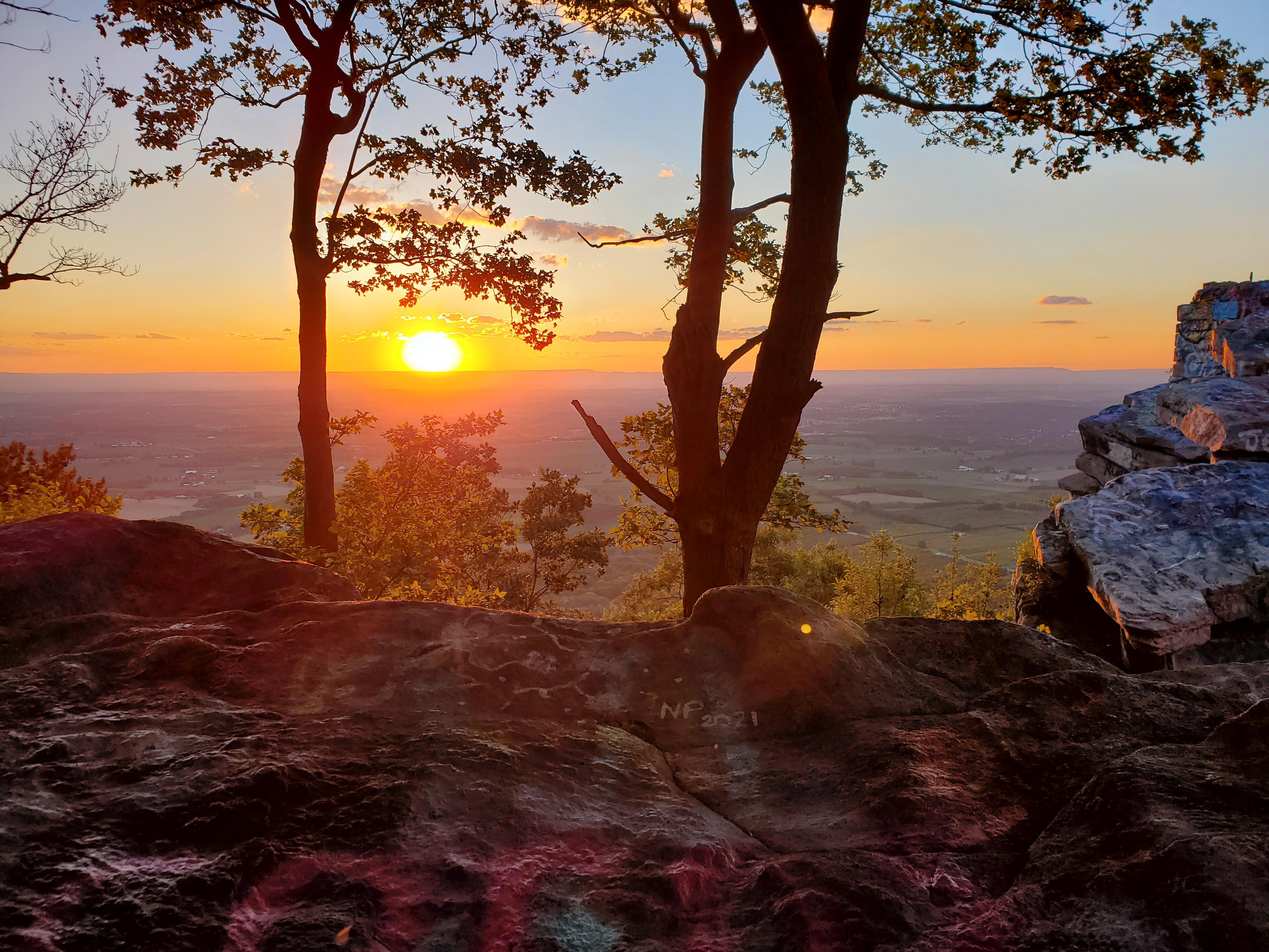 High Rock Smithsburg, Maryland [4032x3024] [OC] r/sunset