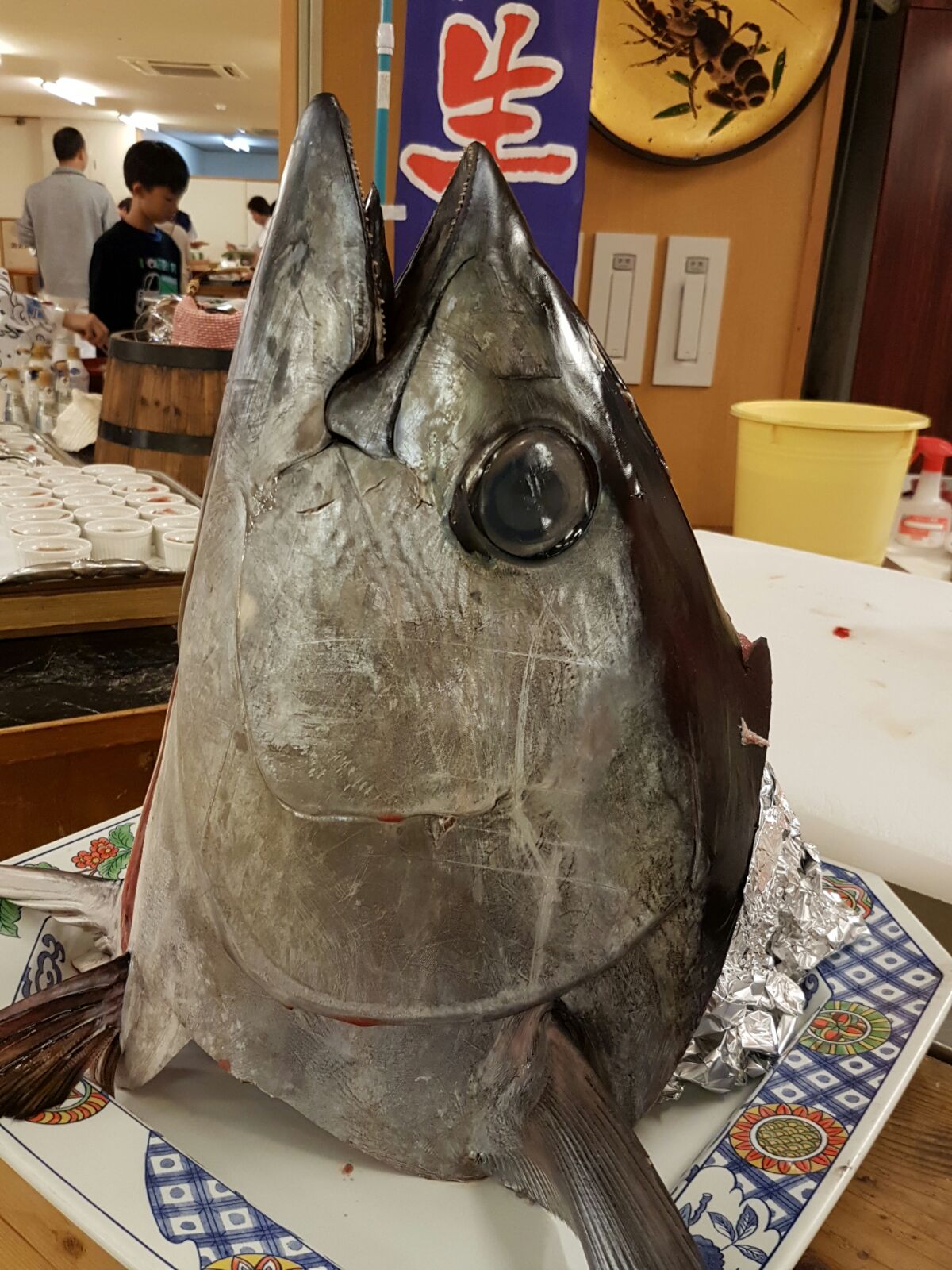 This tuna head in Japan r/mildlyinteresting