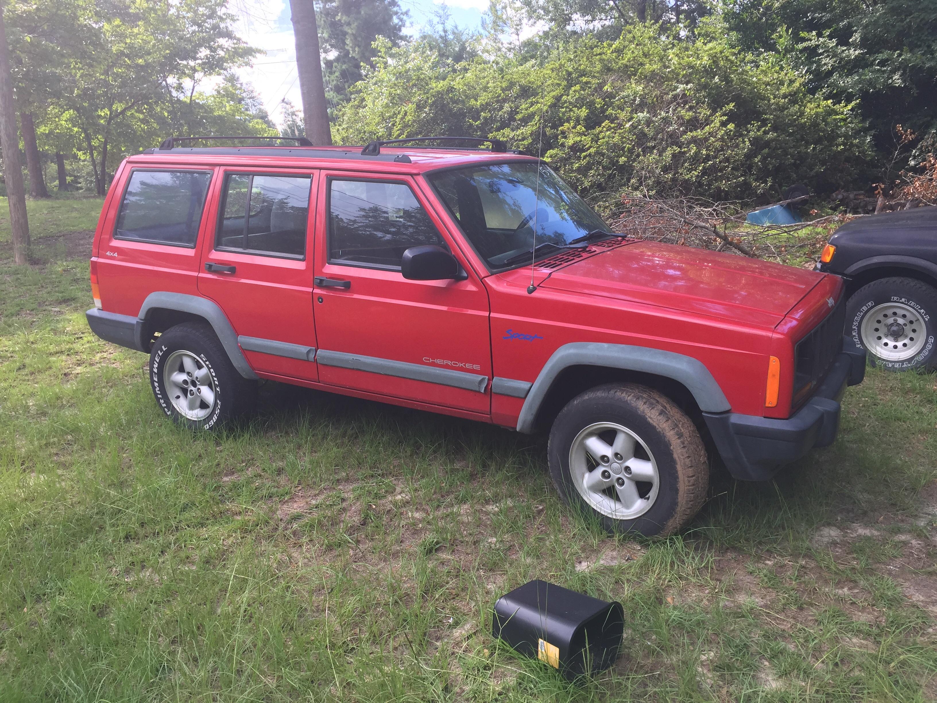 My new xj project AKA Drogon. Jeep