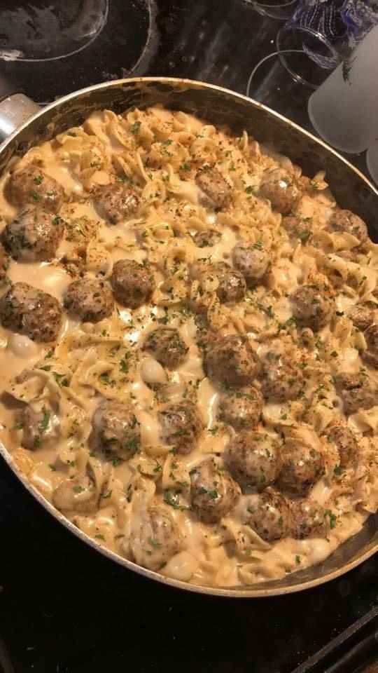 Swedish meatballs, egg noodles, & mushroom sauce... r/FoodPorn