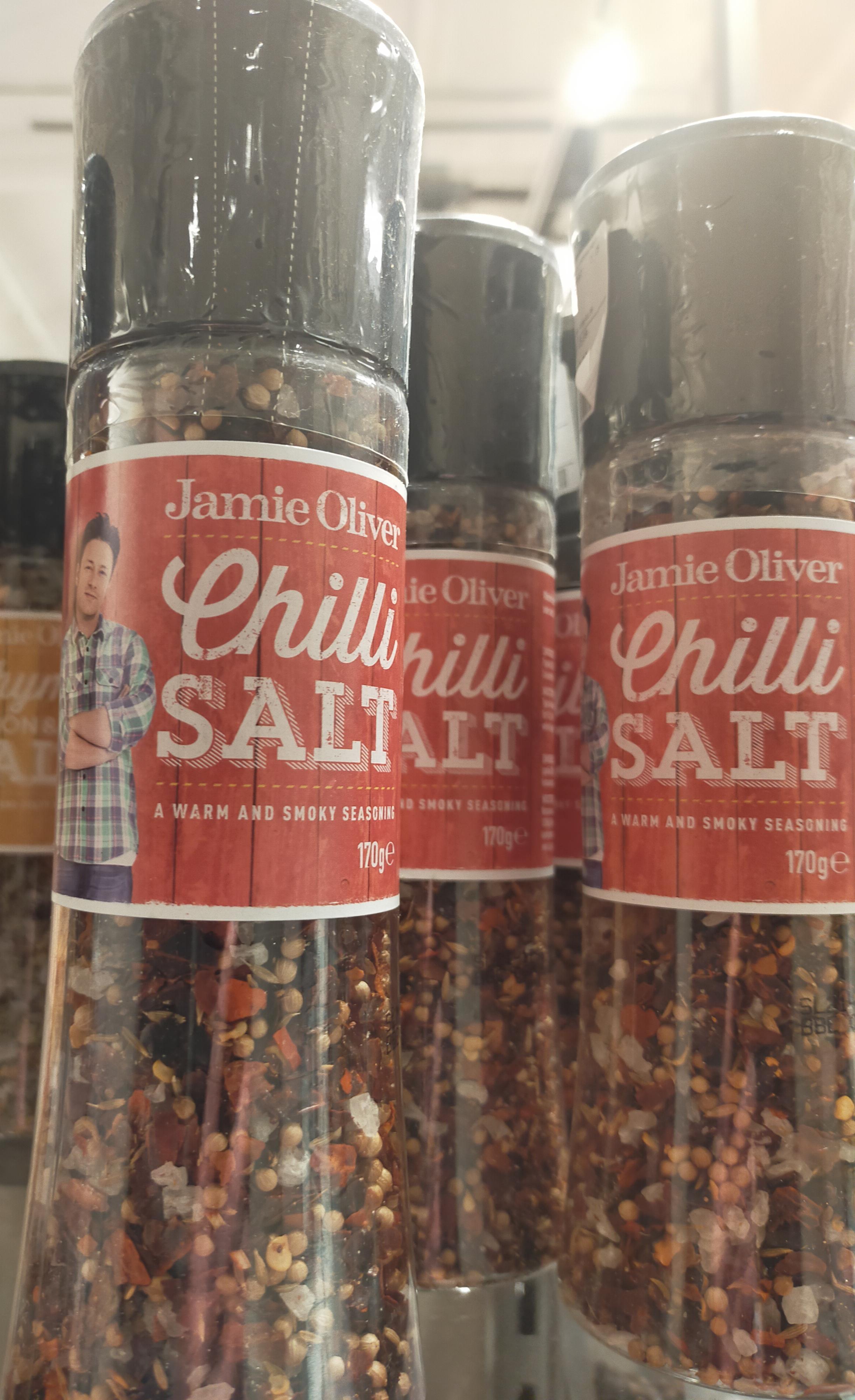 First Jamie use chilli jam, now chilli salt? Haiyaaaa r/UncleRoger