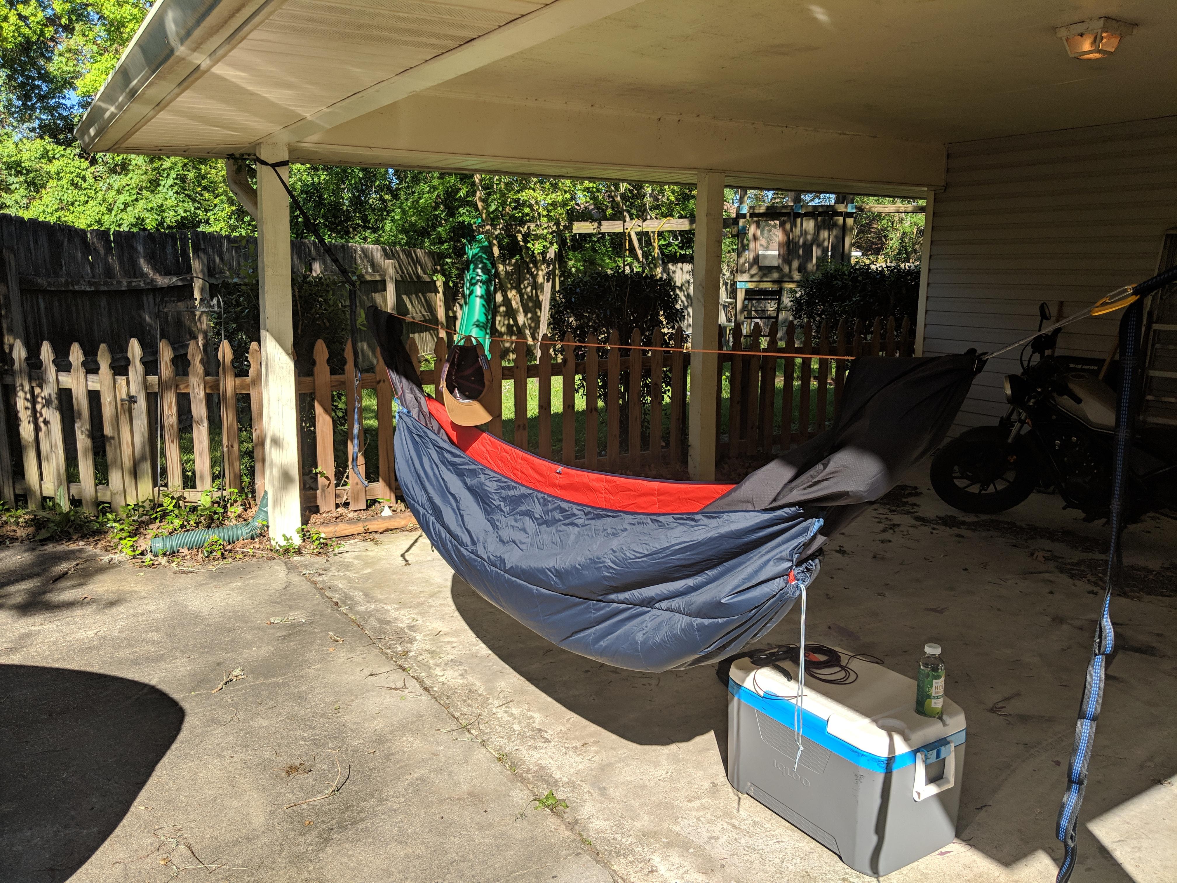 Using the REI underquilt with a gathered end hammock. Easy 100 UQ solution. r/hammockcamping
