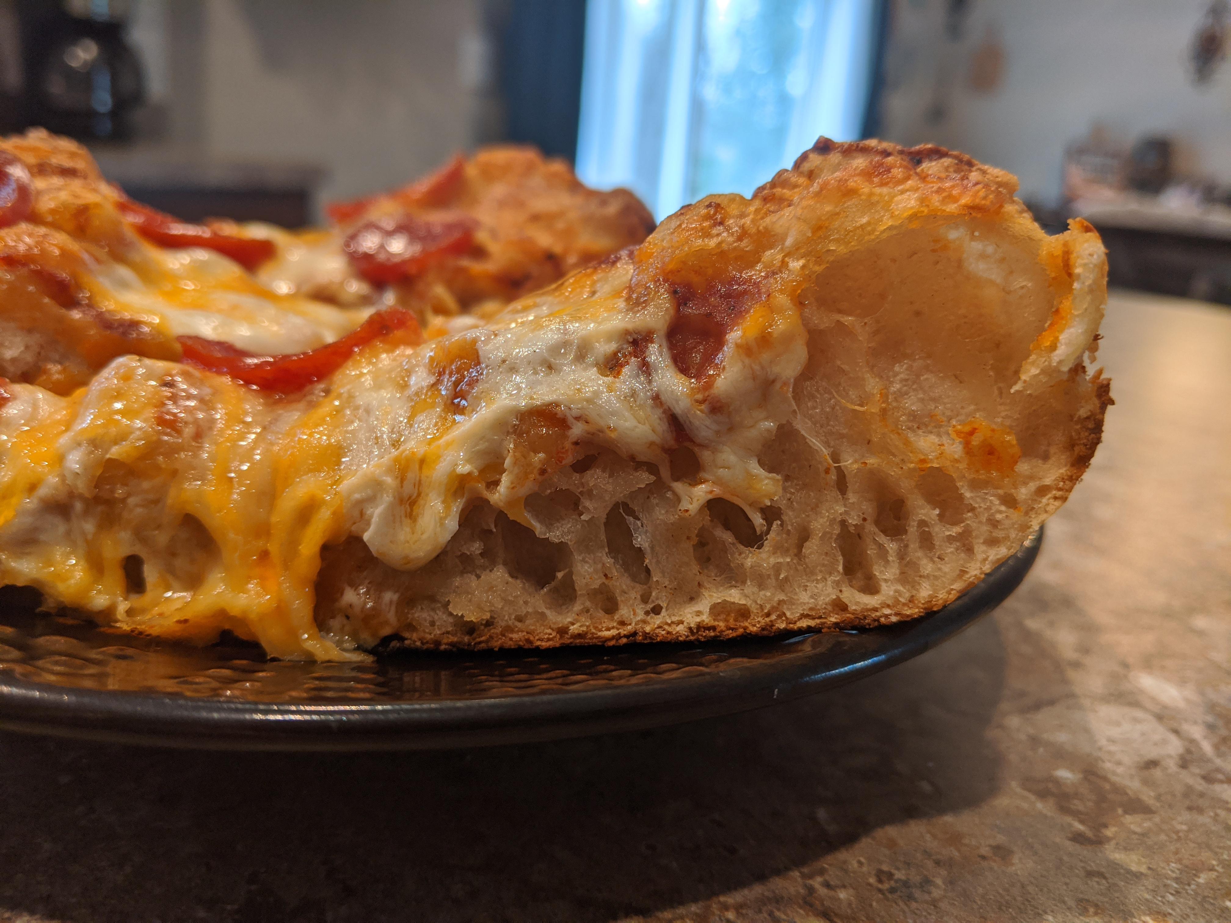 Thicc cast iron sourdough pizza r/JoshuaWeissman