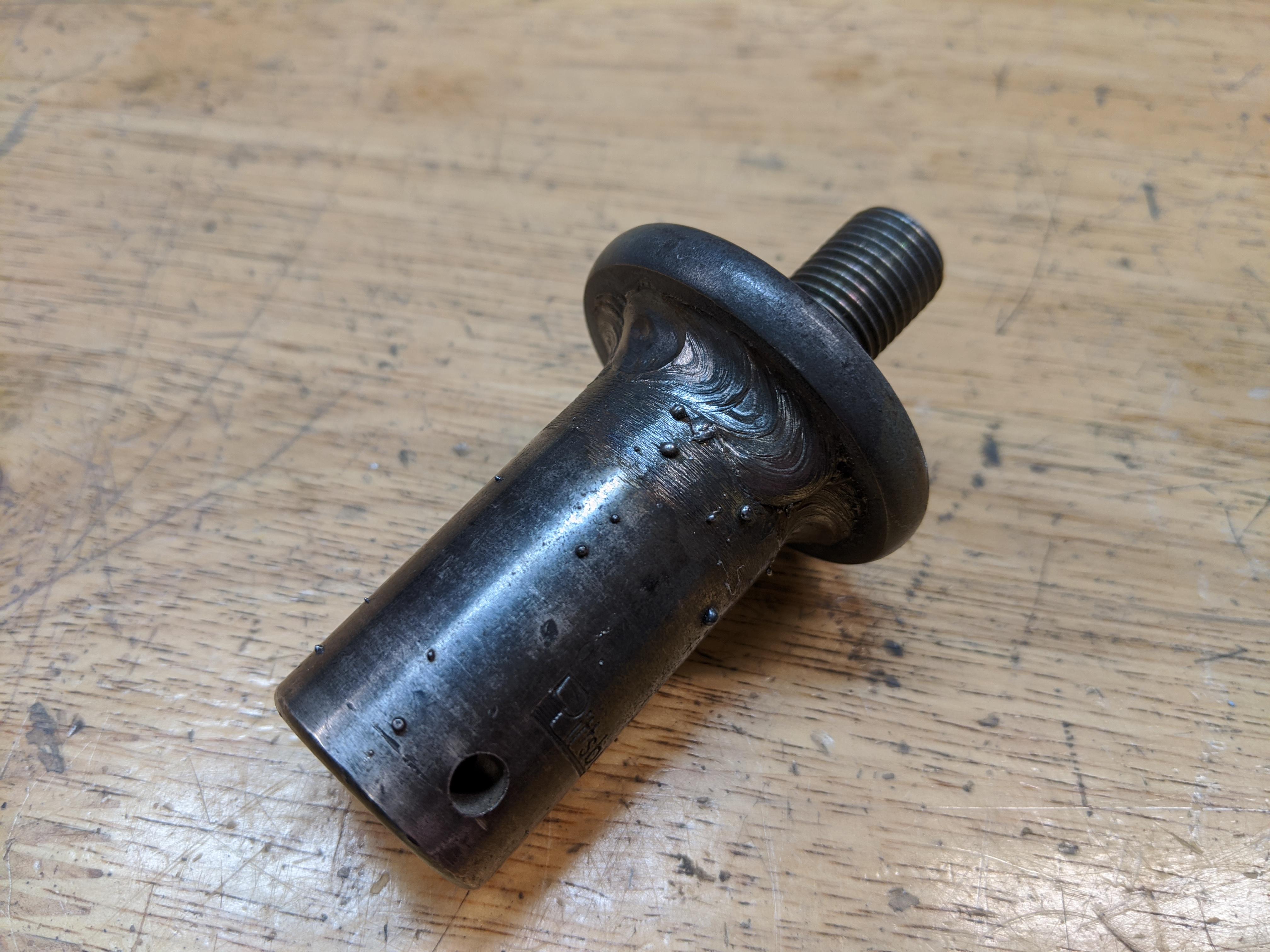 Desperate times (and a cracked socket) on a super_stuck 22r crankshaft