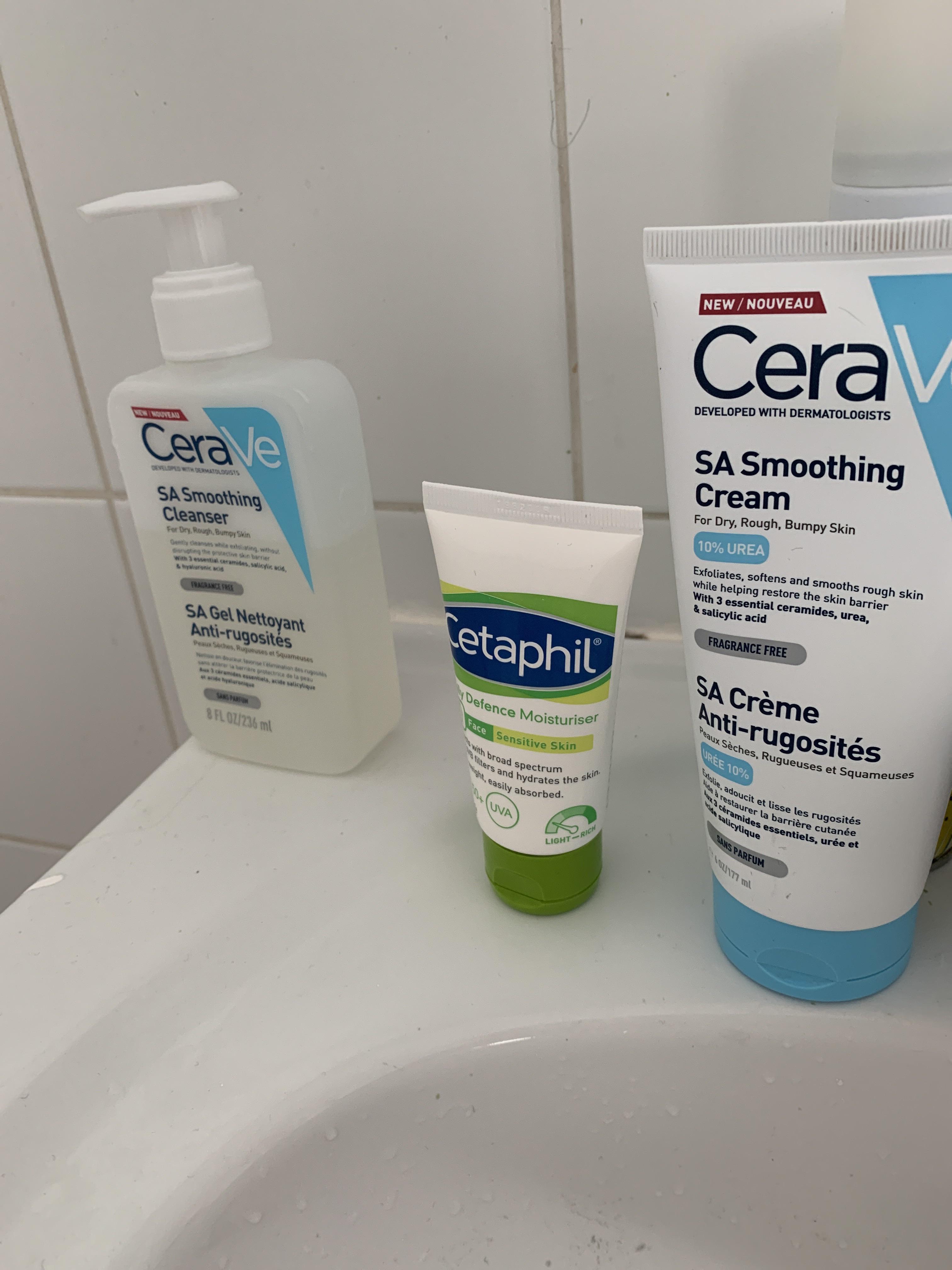 Post accutane/ combo skin. Body acne came back but this helped a lot! I