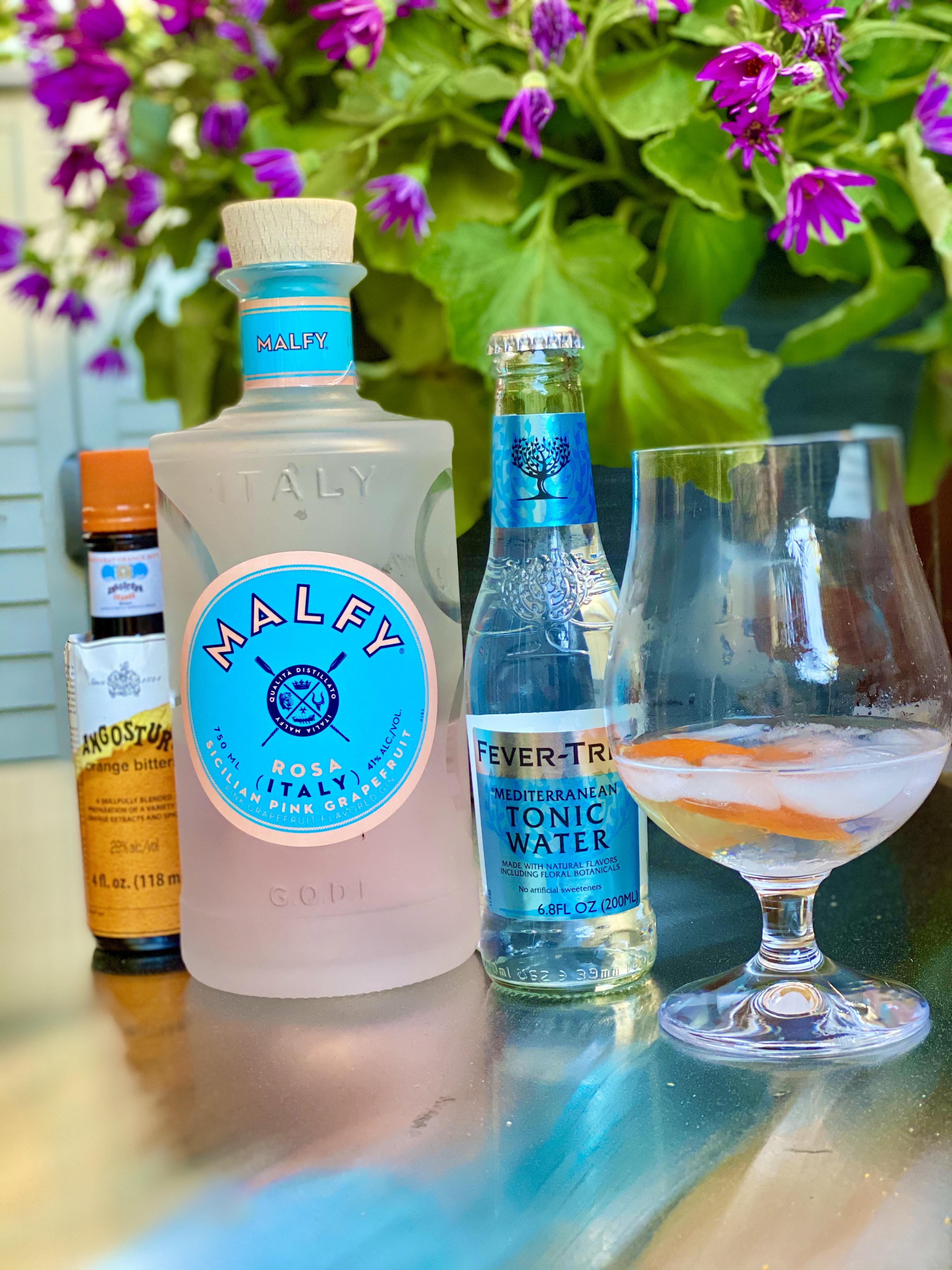 It’s 80 degrees in LA. Gin n Tonic night! r/Drinking