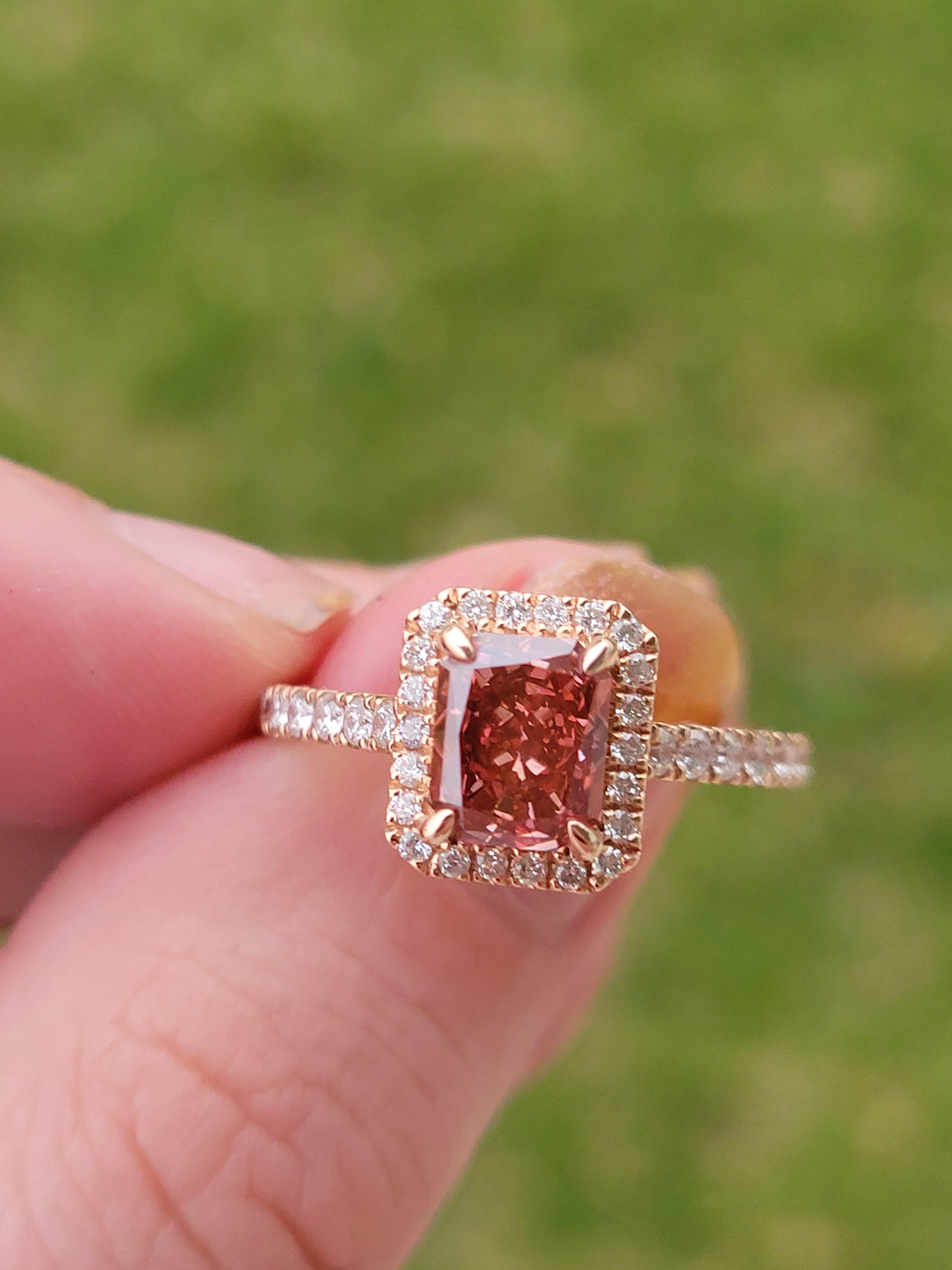 1.26 F VS1 no visible inclusions, no flour, no bow tie, no blue nuance