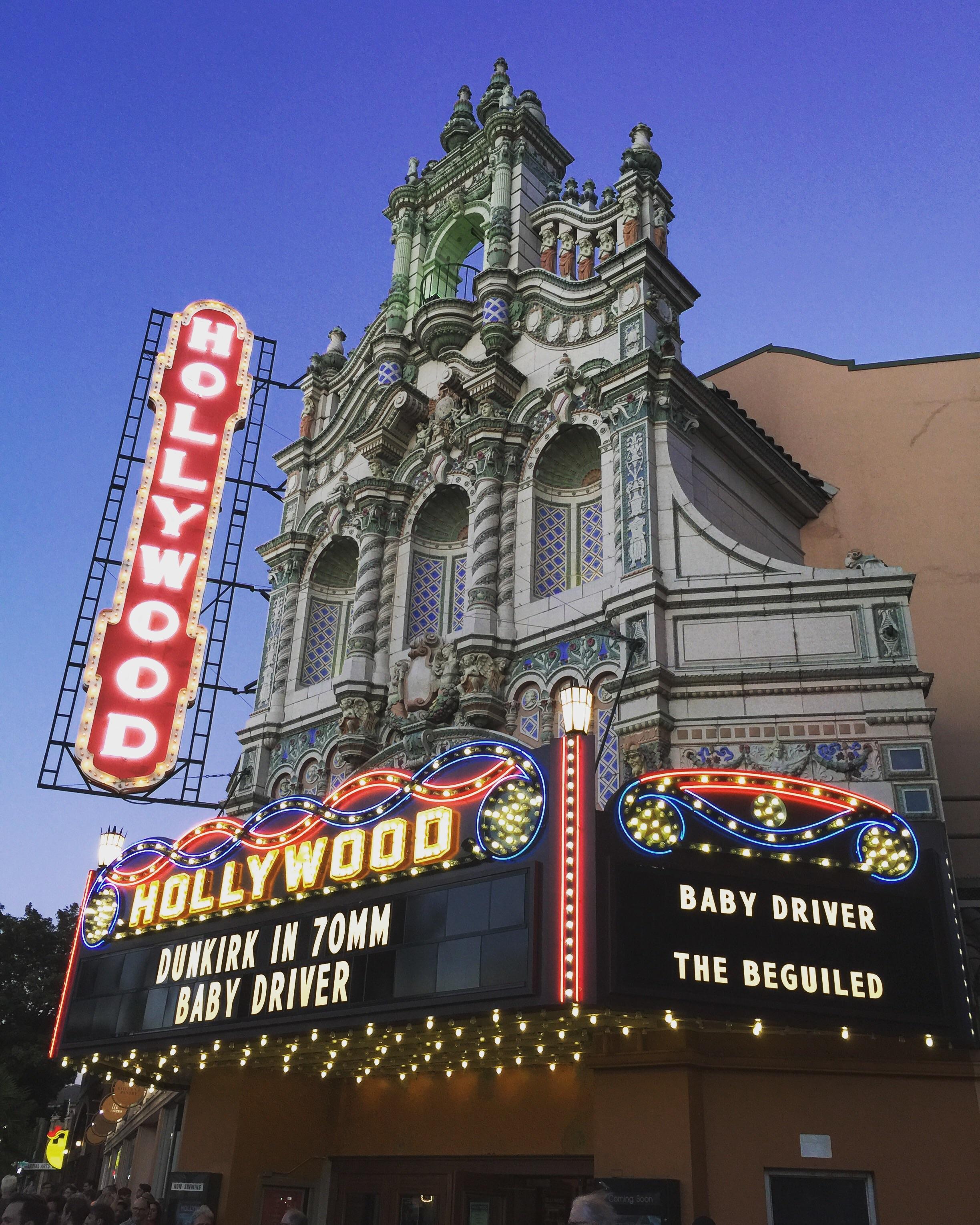 The Hollywood Theater last evening r/Portland
