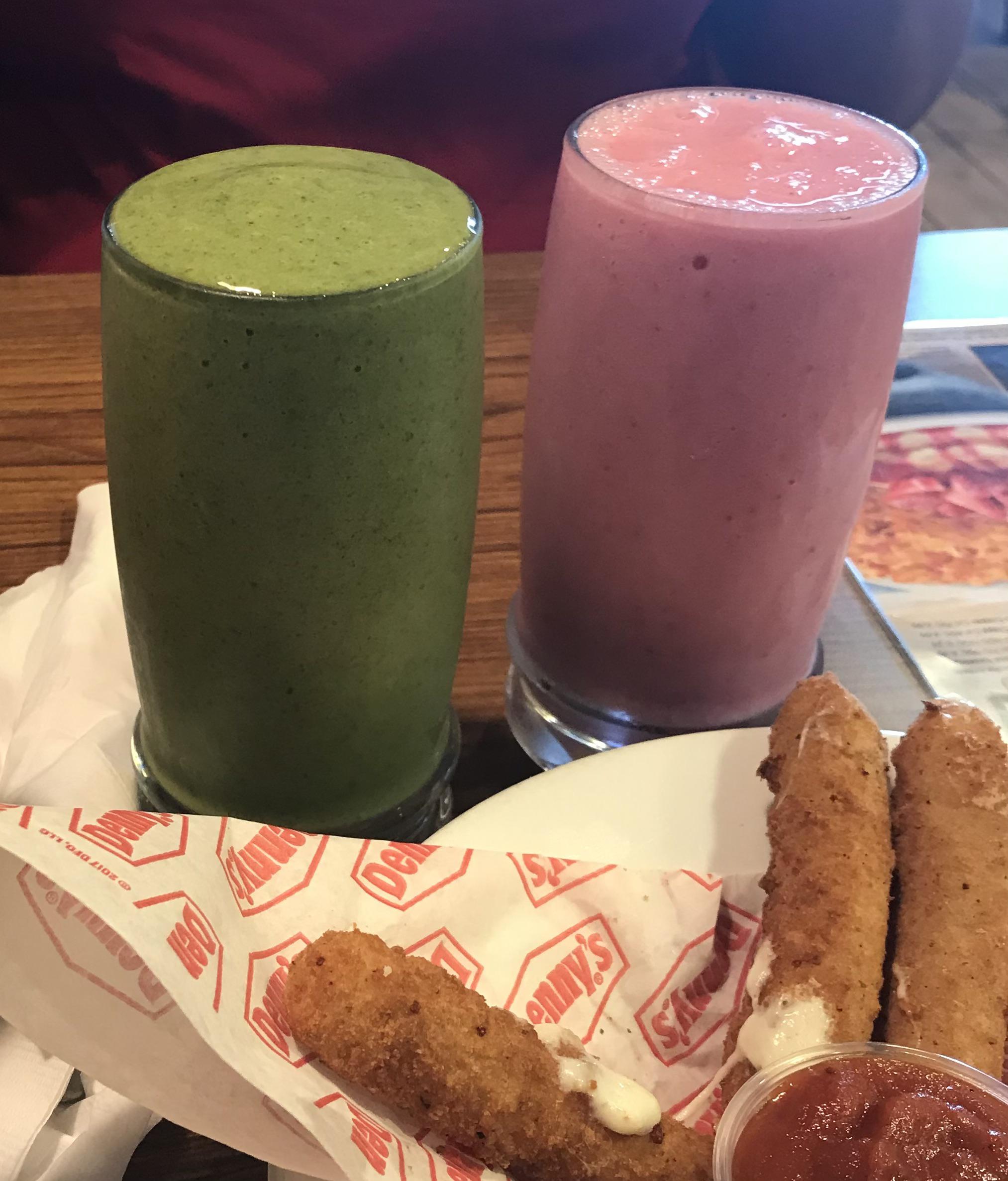 Our smoothies at Denny’s. r/cosmoandwanda