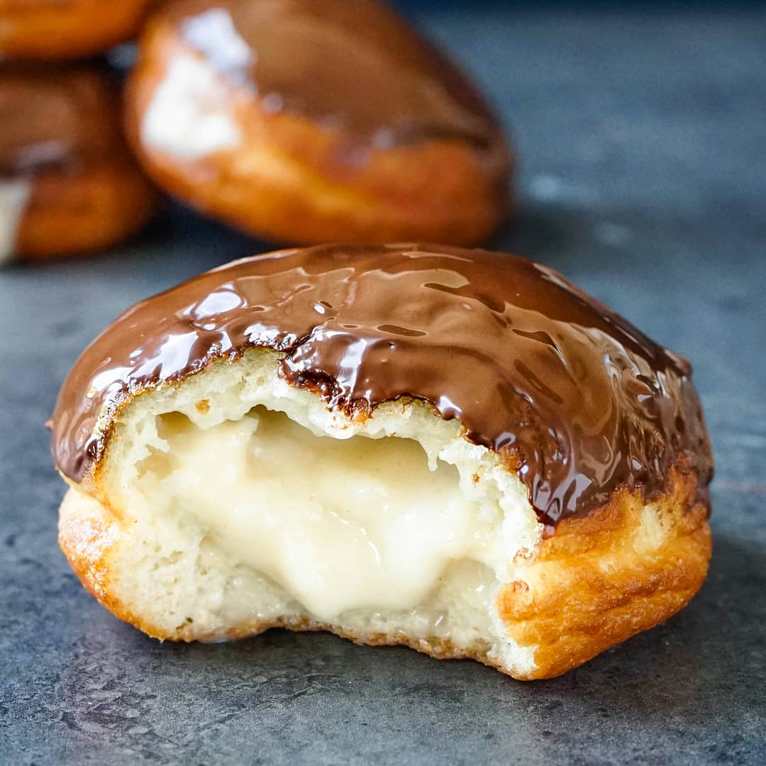 I made vegan boston cream donuts!!😍😍 r/veganrecipes