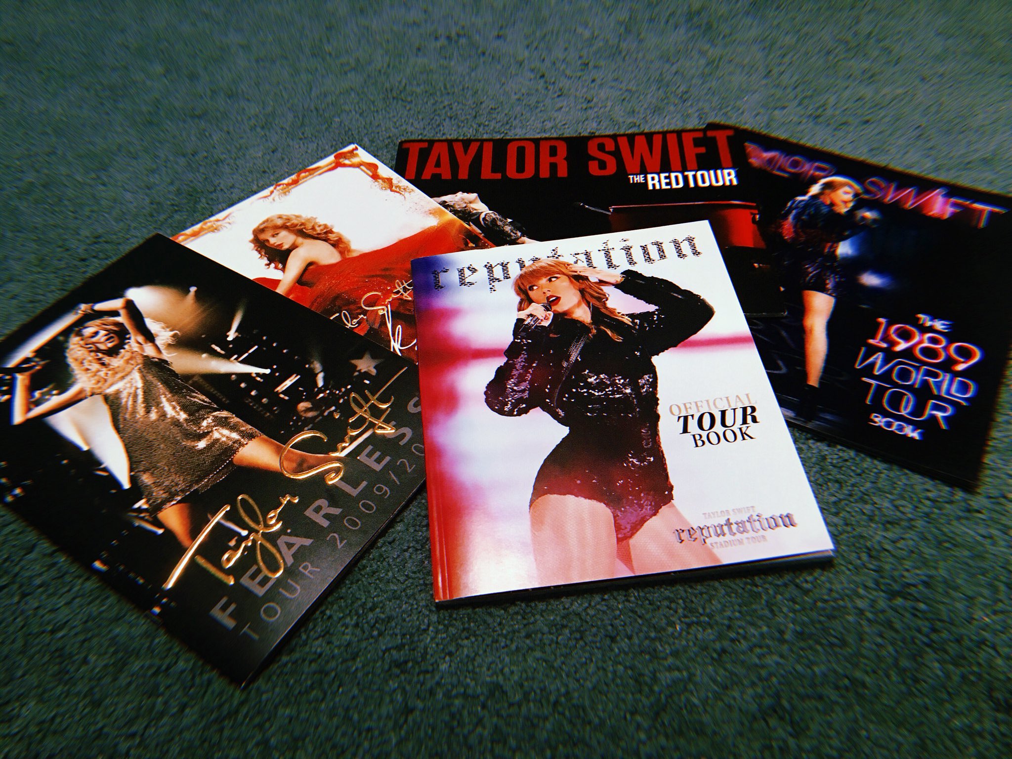 Taylor's tour books through the years!! r/TaylorSwift