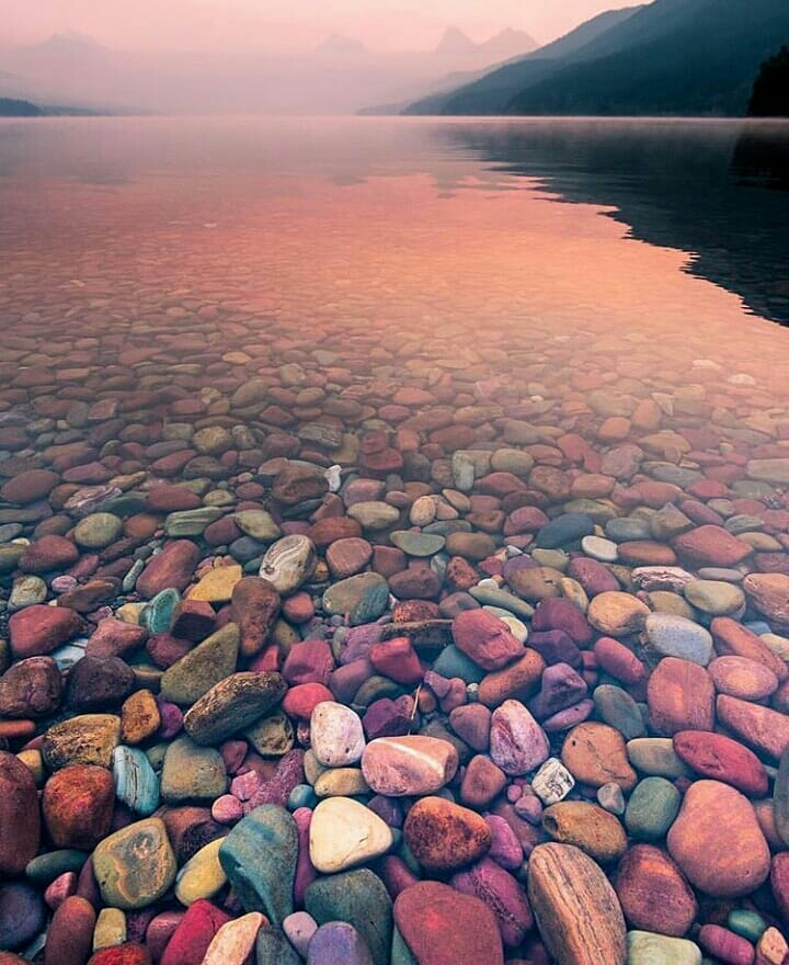 A crystal clear lake and a sunrise r/CozyPlaces