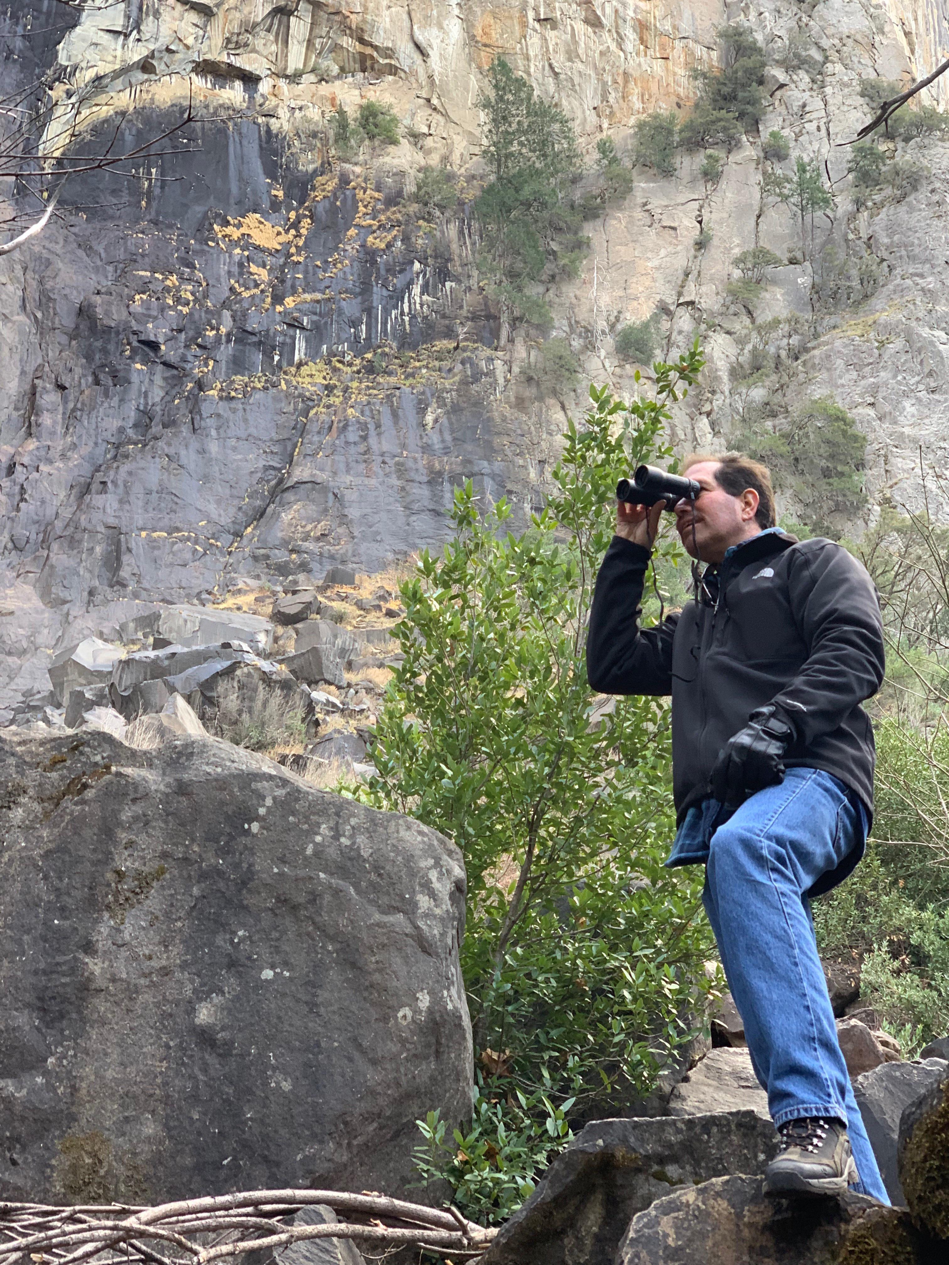 Hiking Yosemite r/pics
