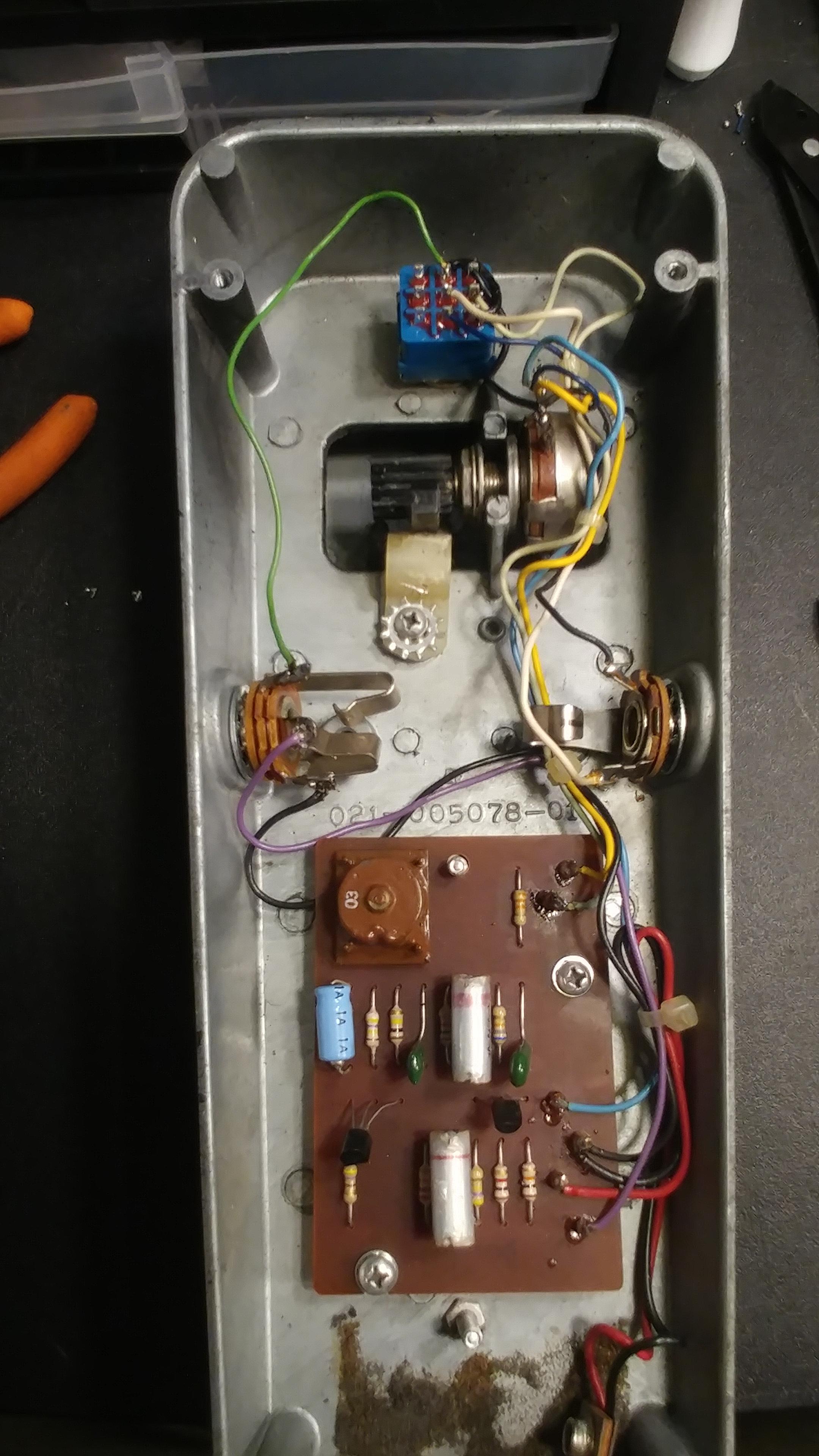 Dunlop Original Crybaby true bypass issue. Help appreciated : r/diypedals