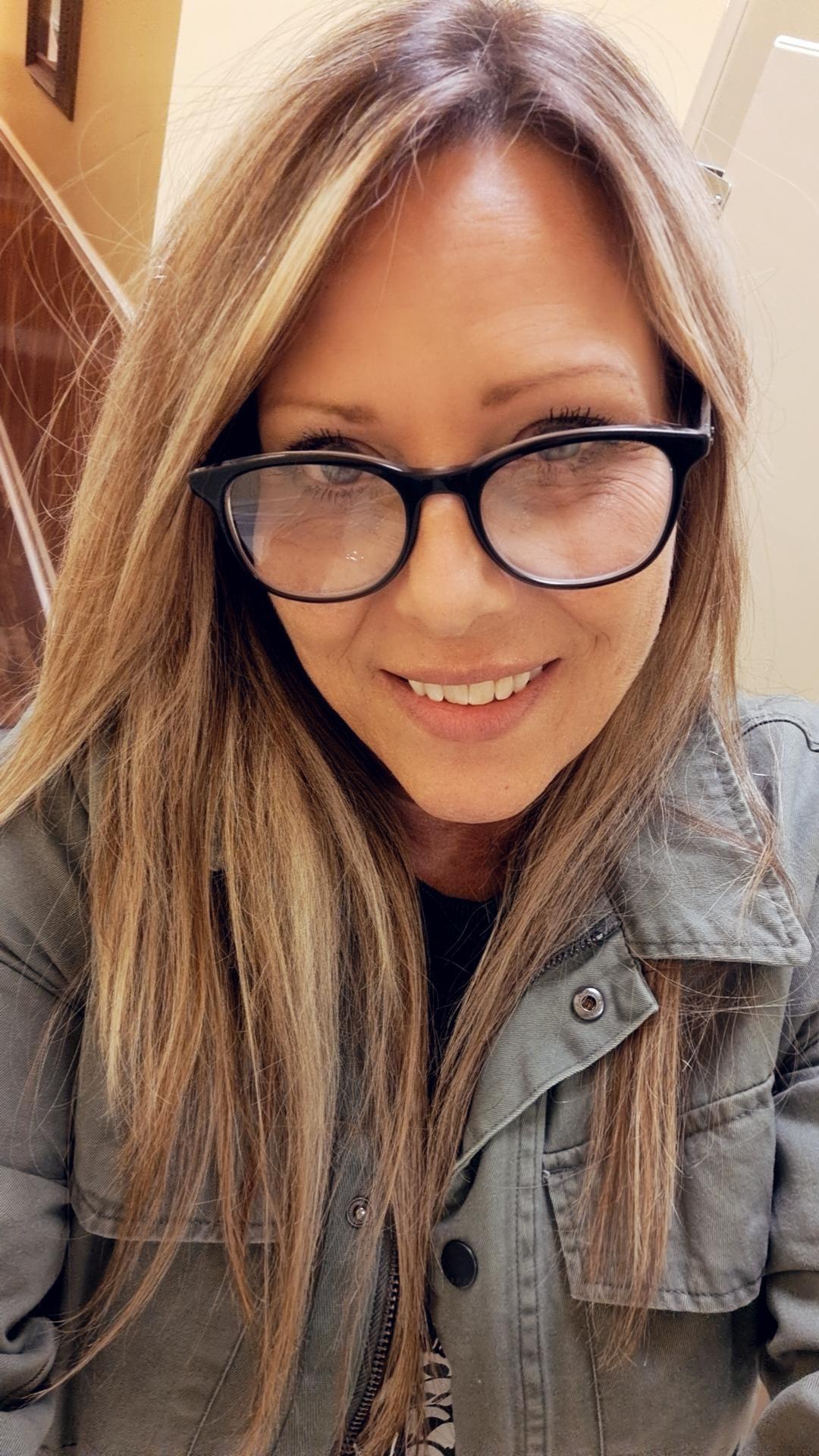 50F just showing off the real me : cougars_and_milfs_sfw