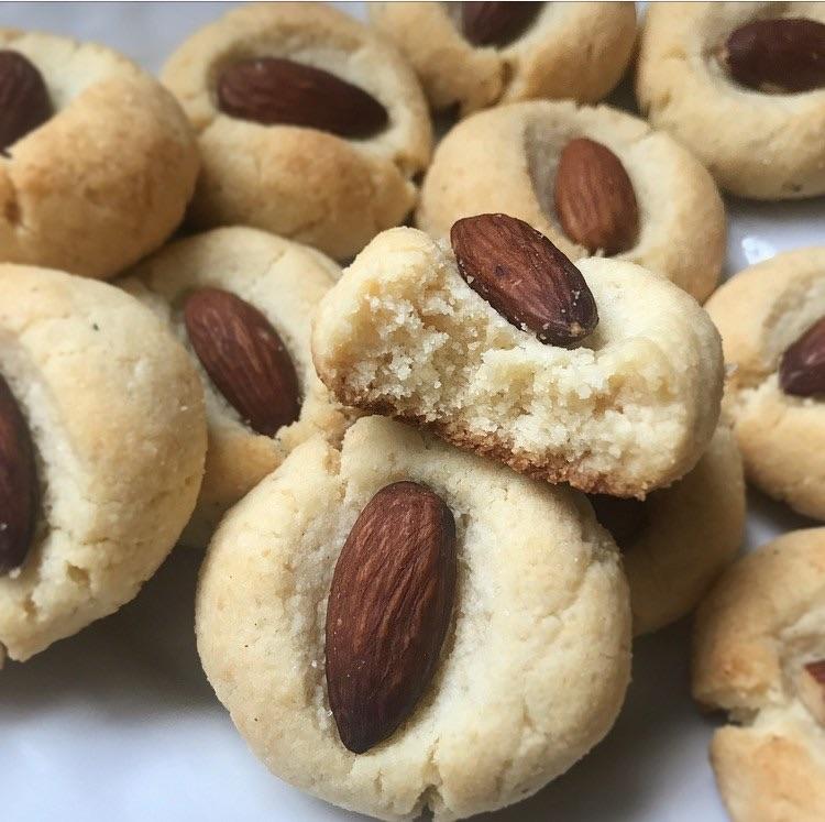 Easy Almond Shortbread CookiesKeto r/ketorecipes