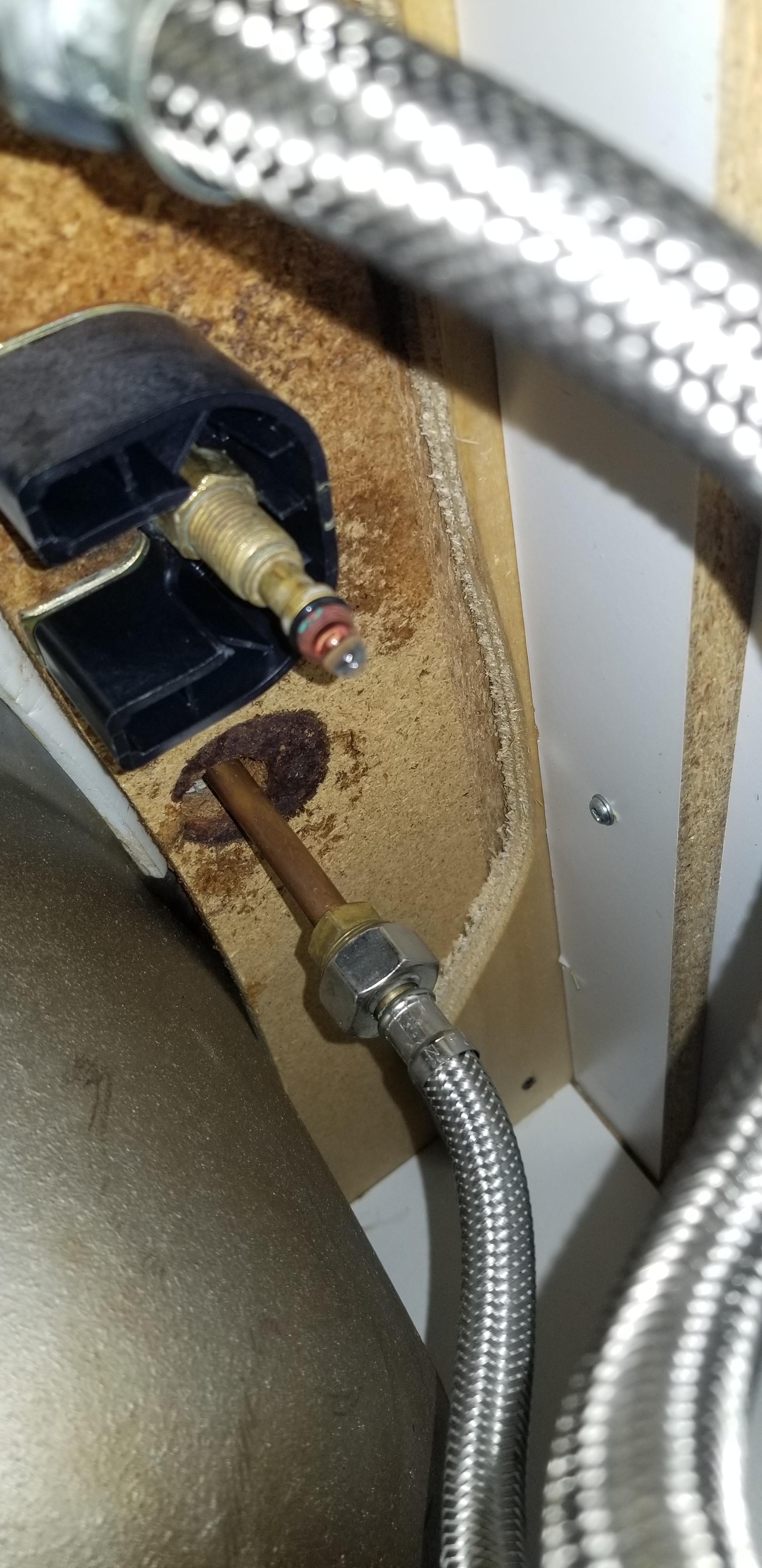 Tightening kitchen faucet help r/Plumbing