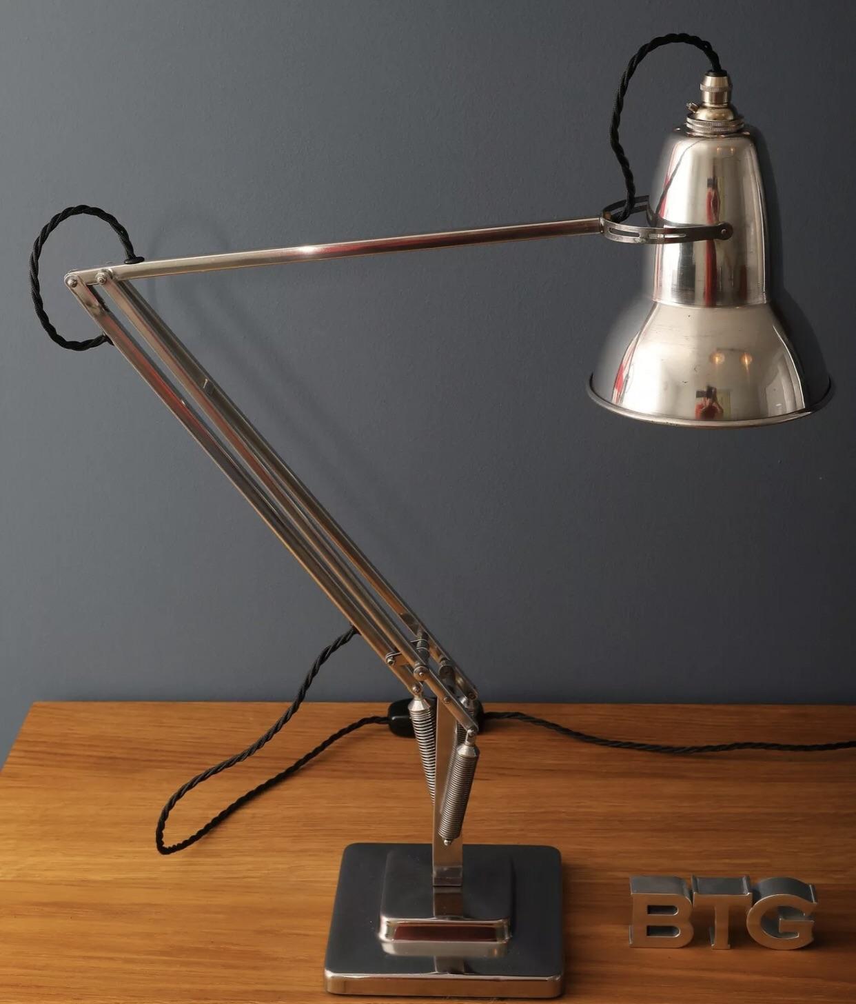 Anglepoise 1227 Chrome Desk Lamp A design which has been made since
