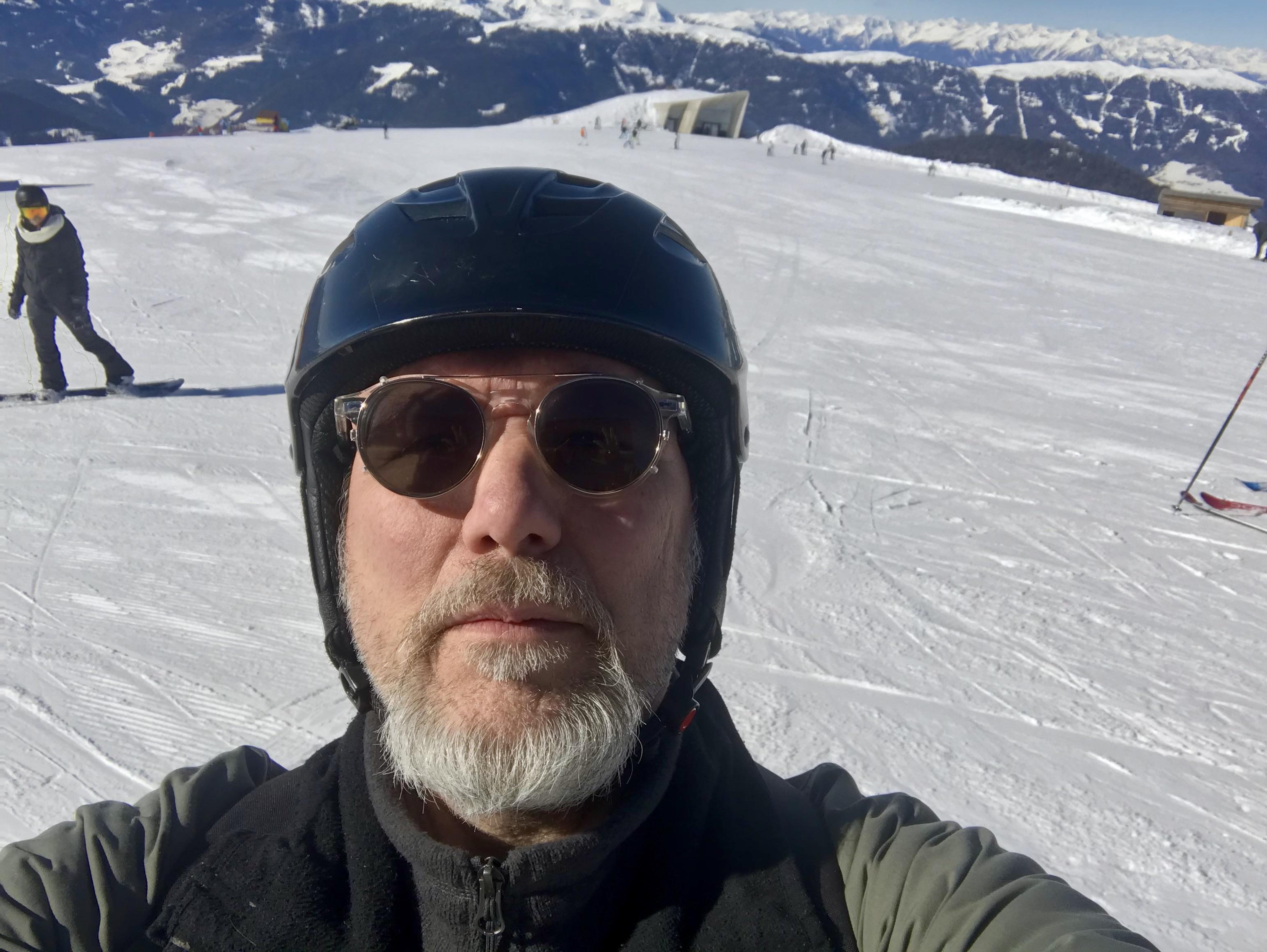 I’m Monty Neering, inventor of extreme sport Mountaineering. AMA r