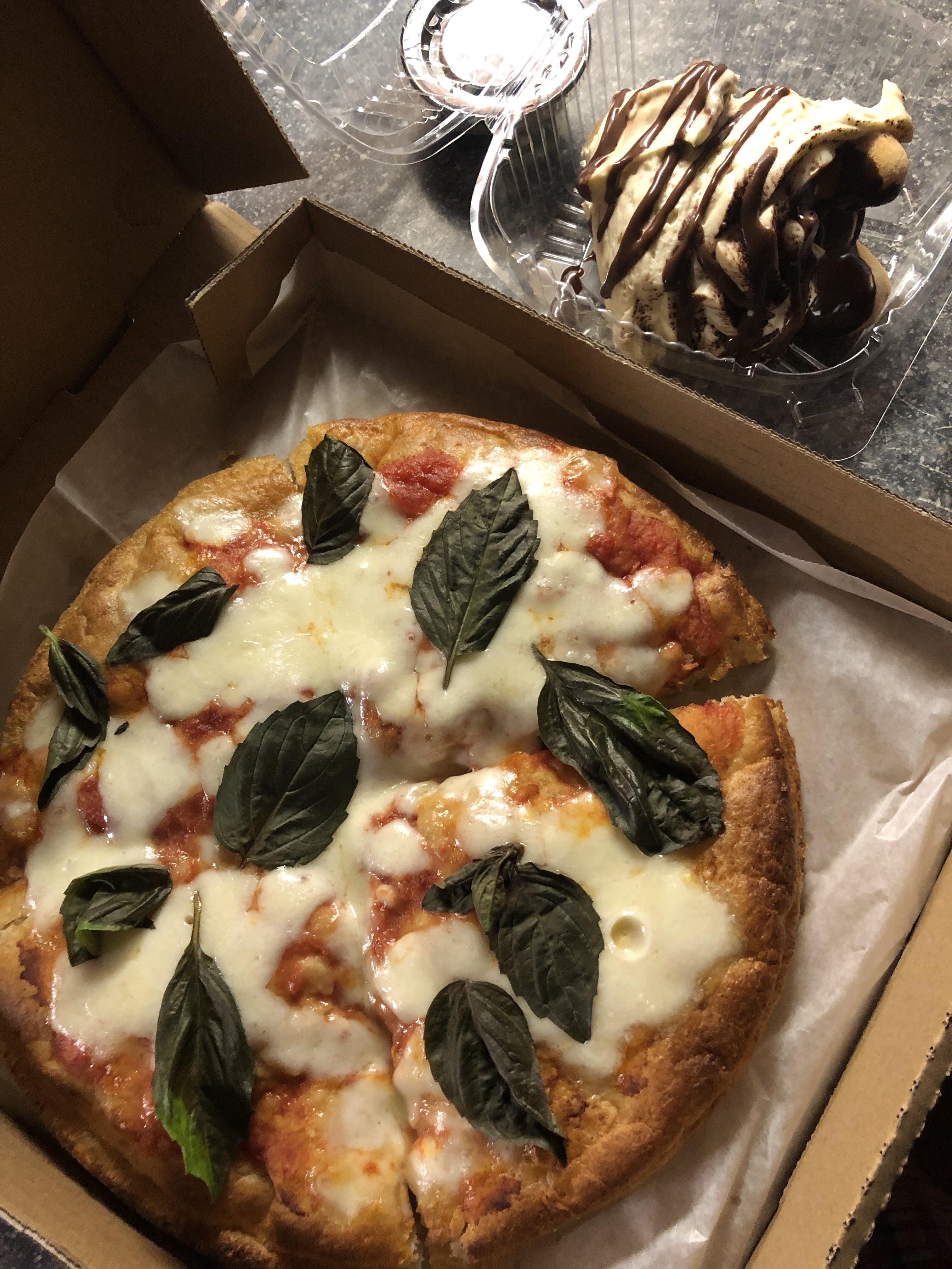 My most beloved gf pizza from Mangia in Nashville + gf tiramisu r