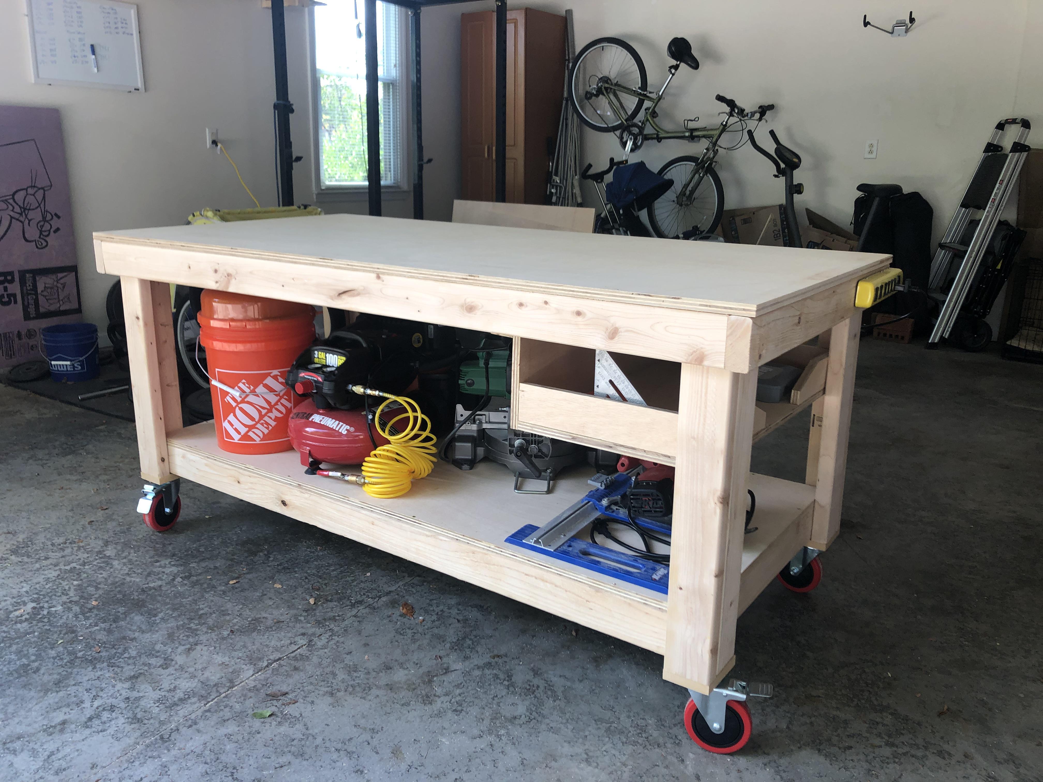 Finished my first workbench! So happy to not be building on the floor