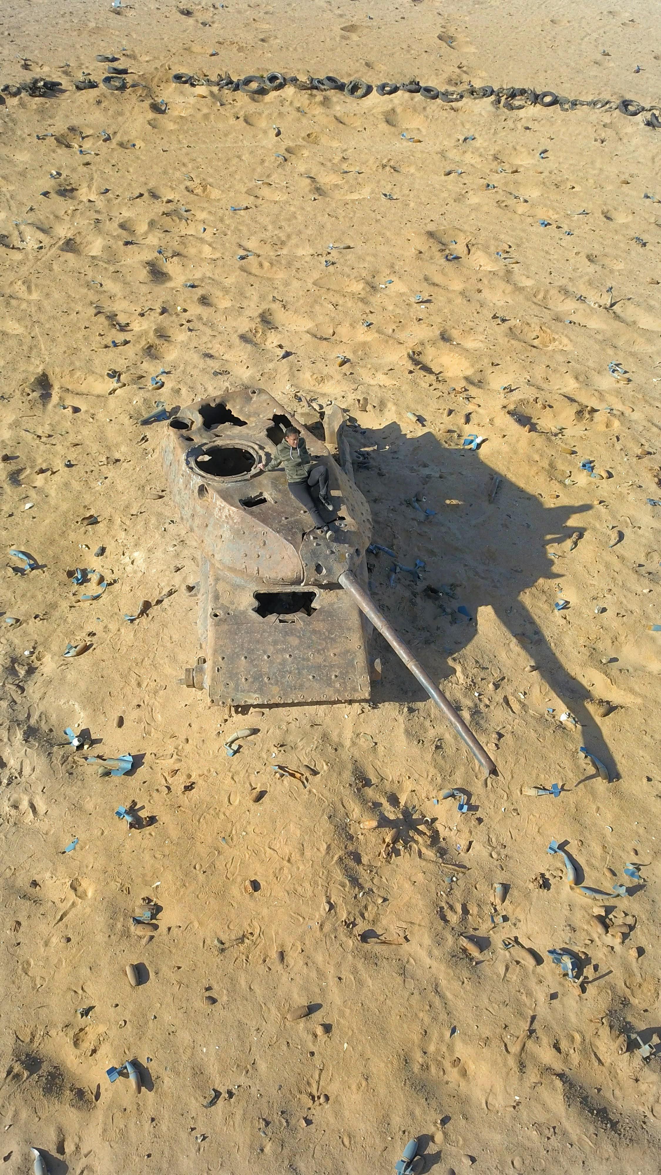 Abandoned tanks in the desert [OC] r/AbandonedPorn