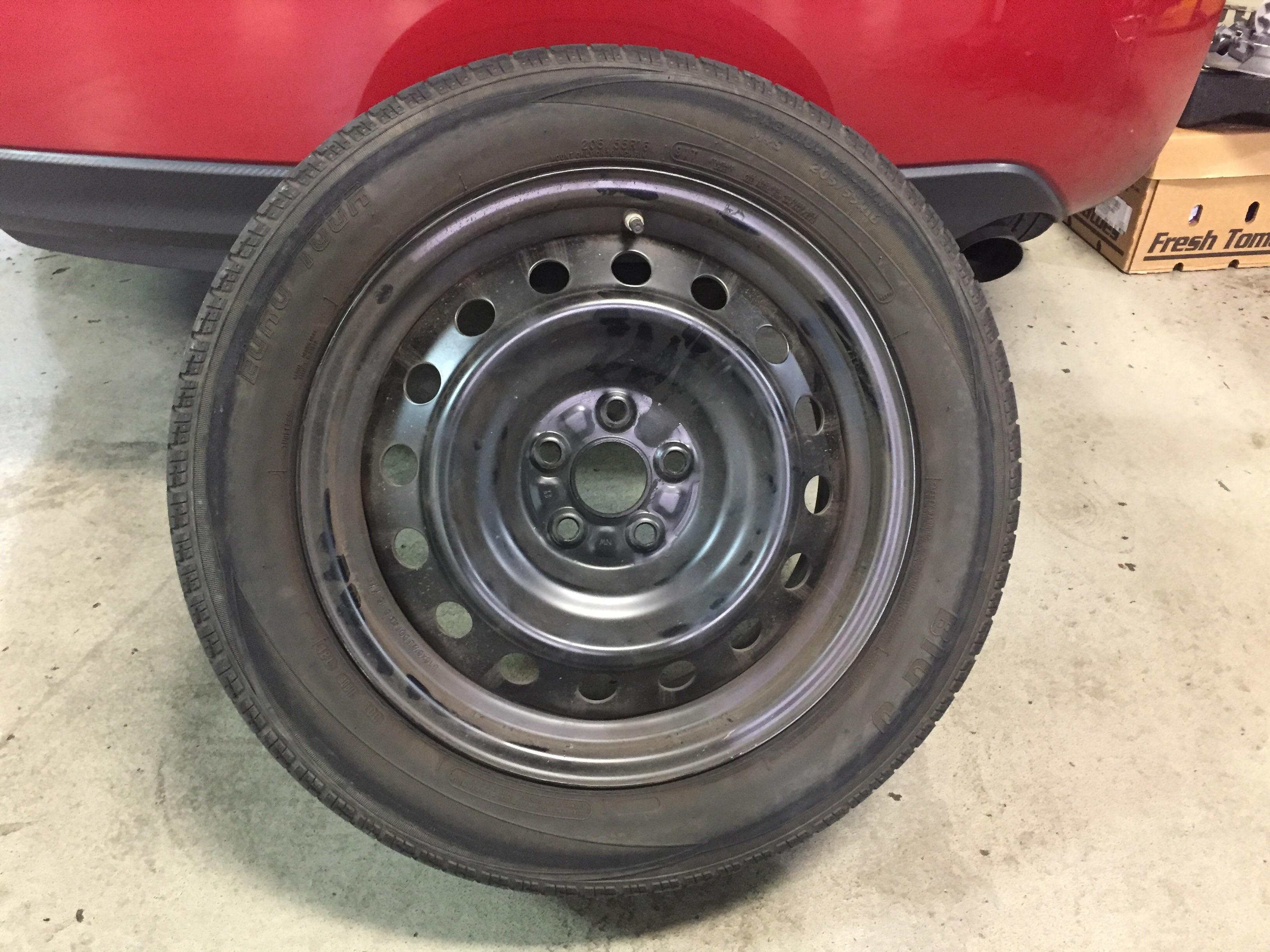Customer angrily asks how I could know her tire has run flat damage without taking it off the