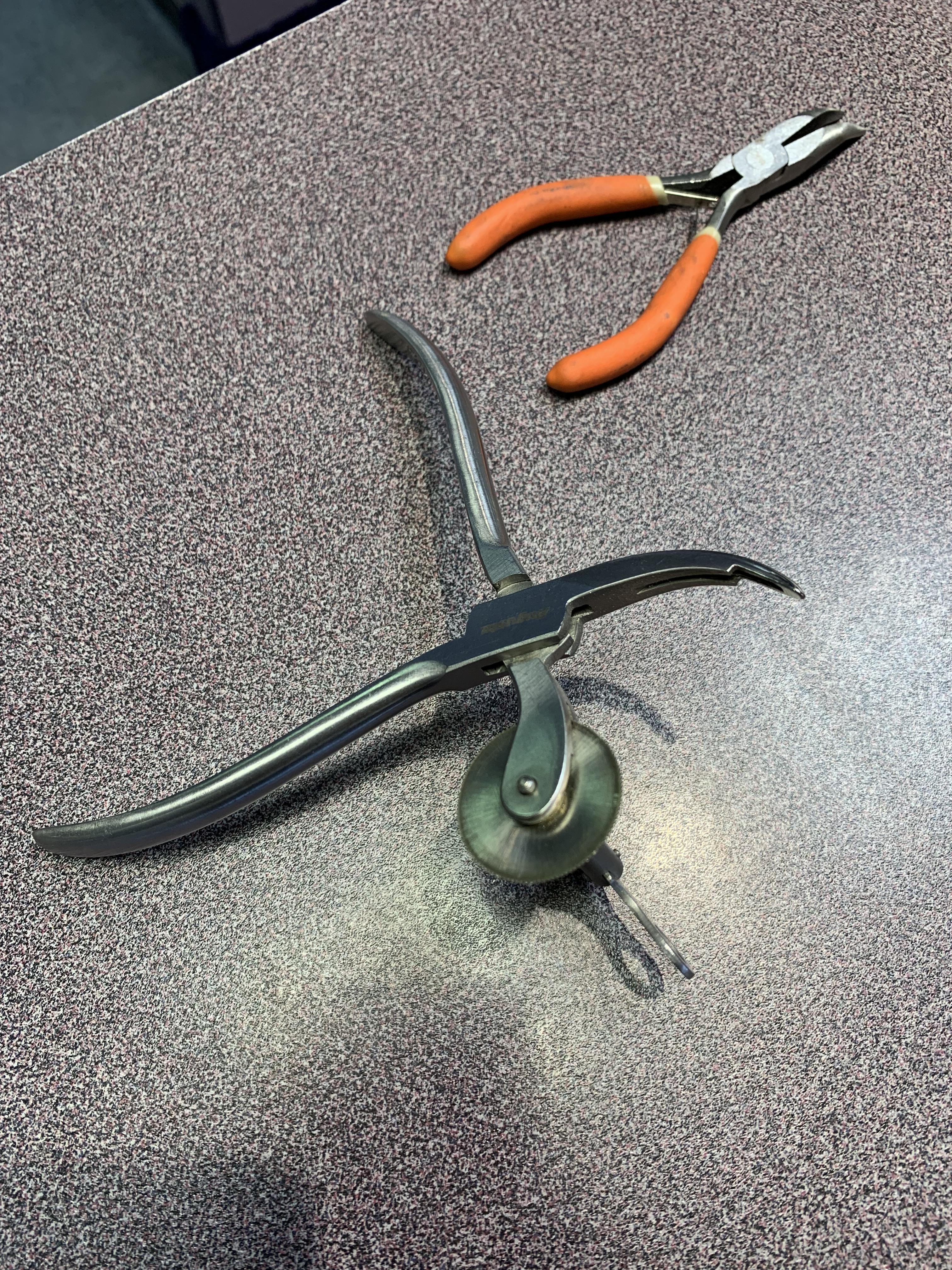 This ringstuckonyourfingerremoval tool r/specializedtools