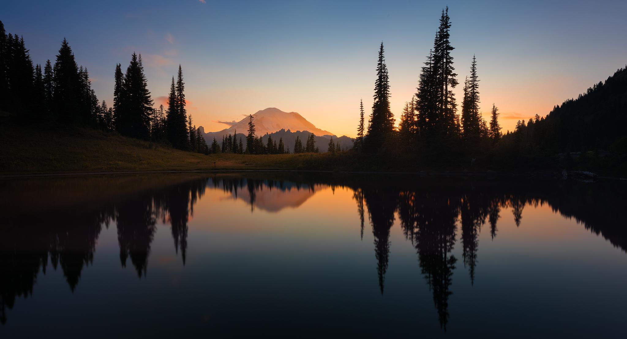Calm, quiet, sunset over Mount Rainier in Mount Rainier National Park