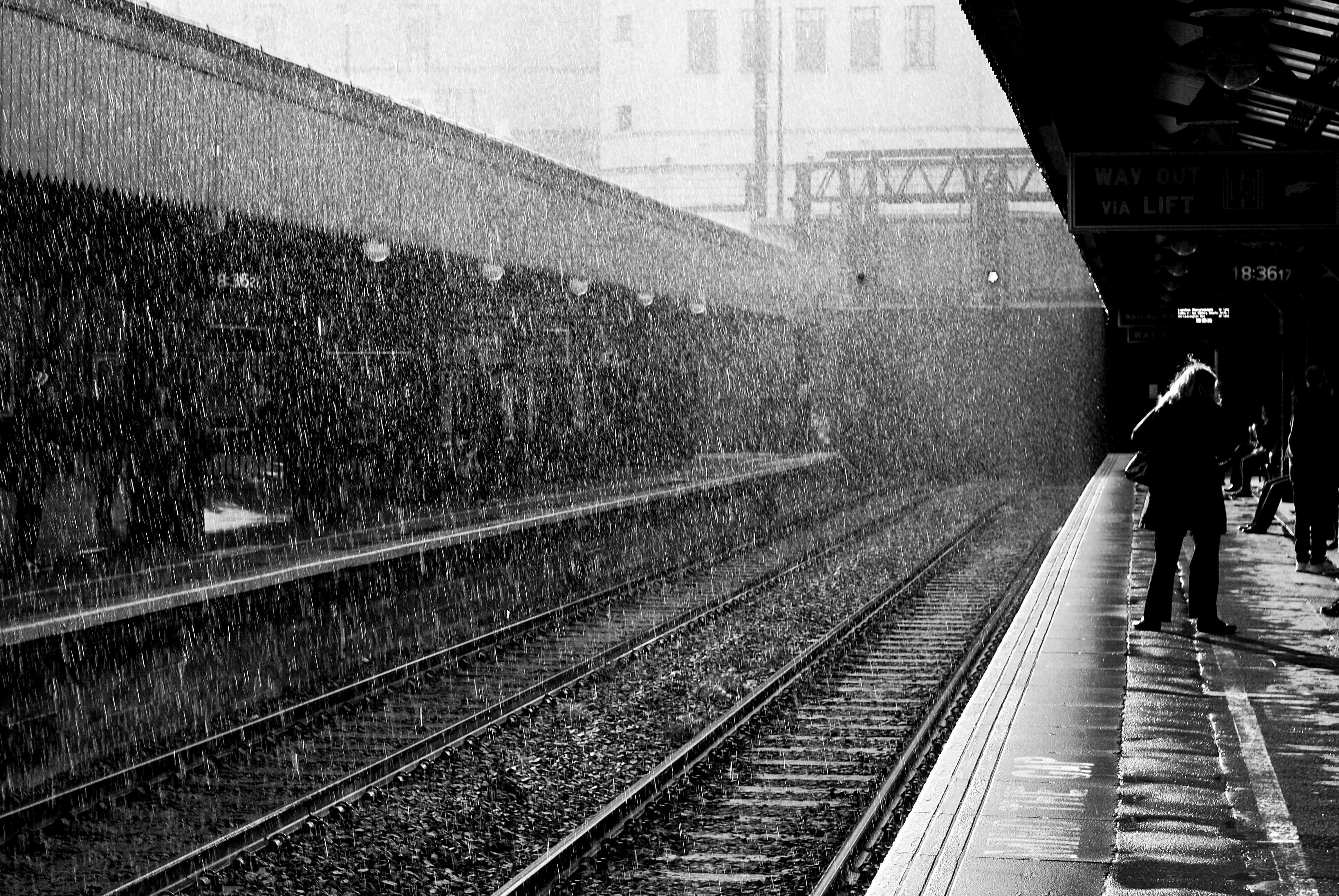 Just a bit of light rain! (Birmingham Moor St. Station) r/raining