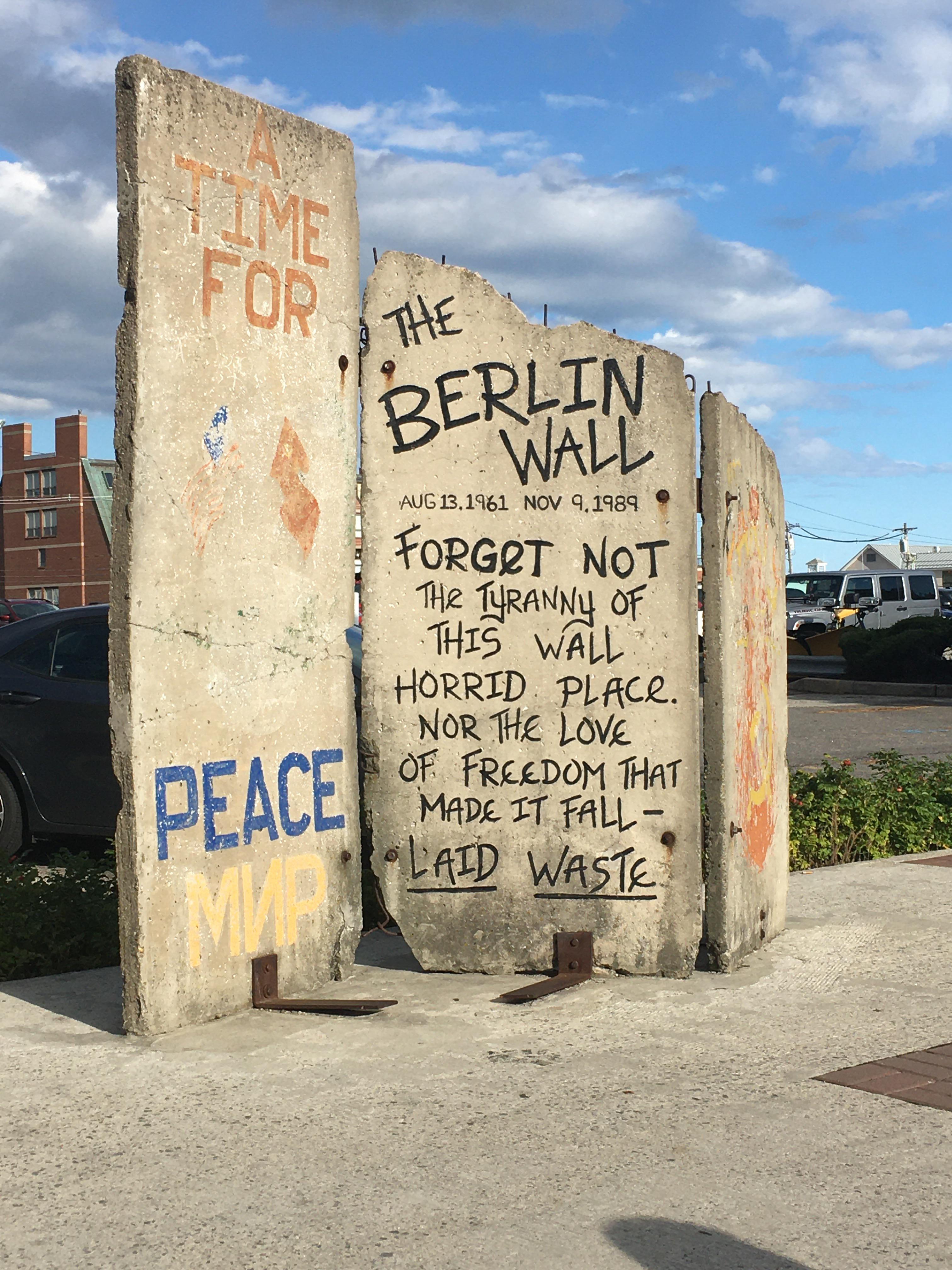 A piece of the Berlin Wall in Portland, Maine r/mildlyinteresting