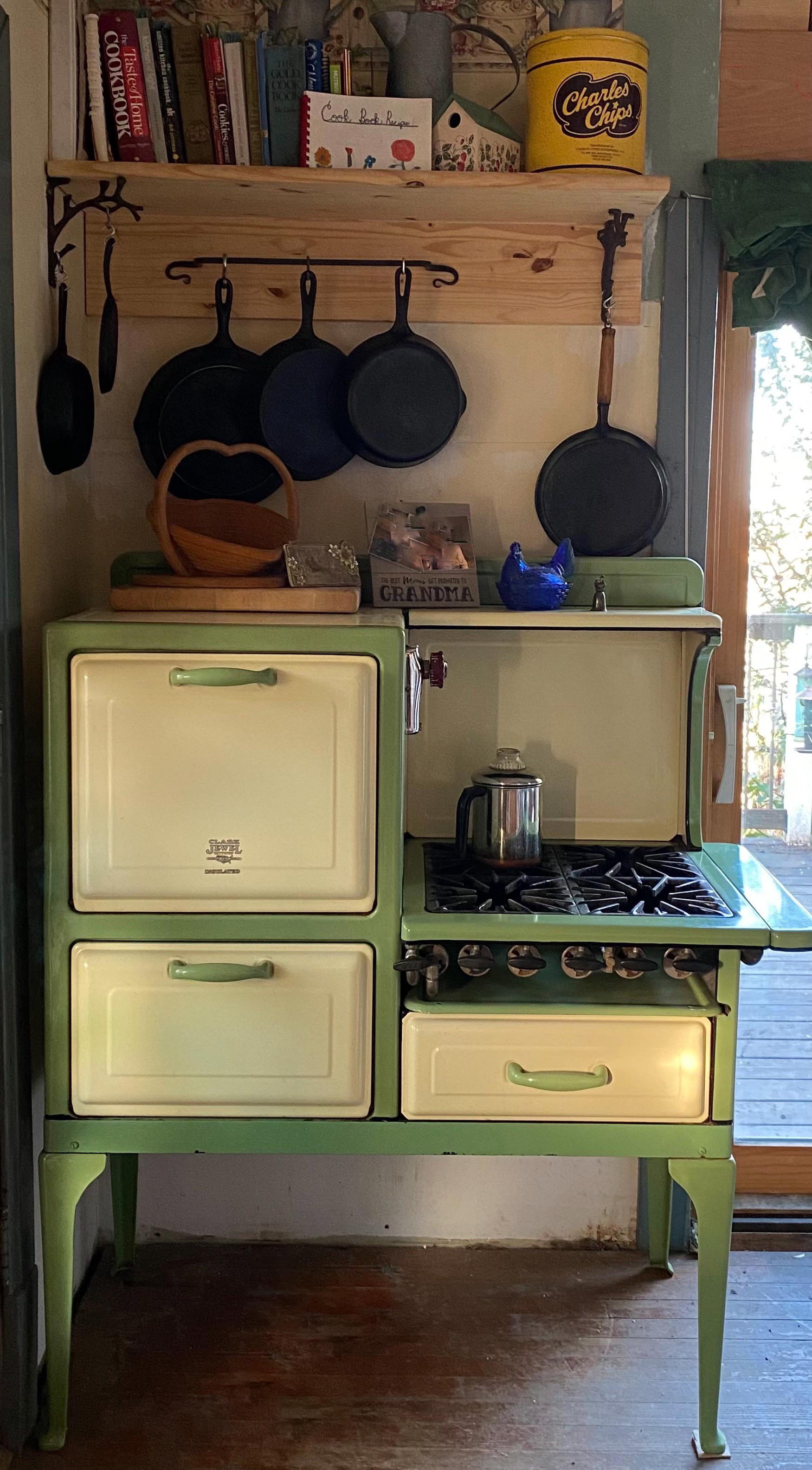 1930s Clark Jewel Gas Oven r/Antiques