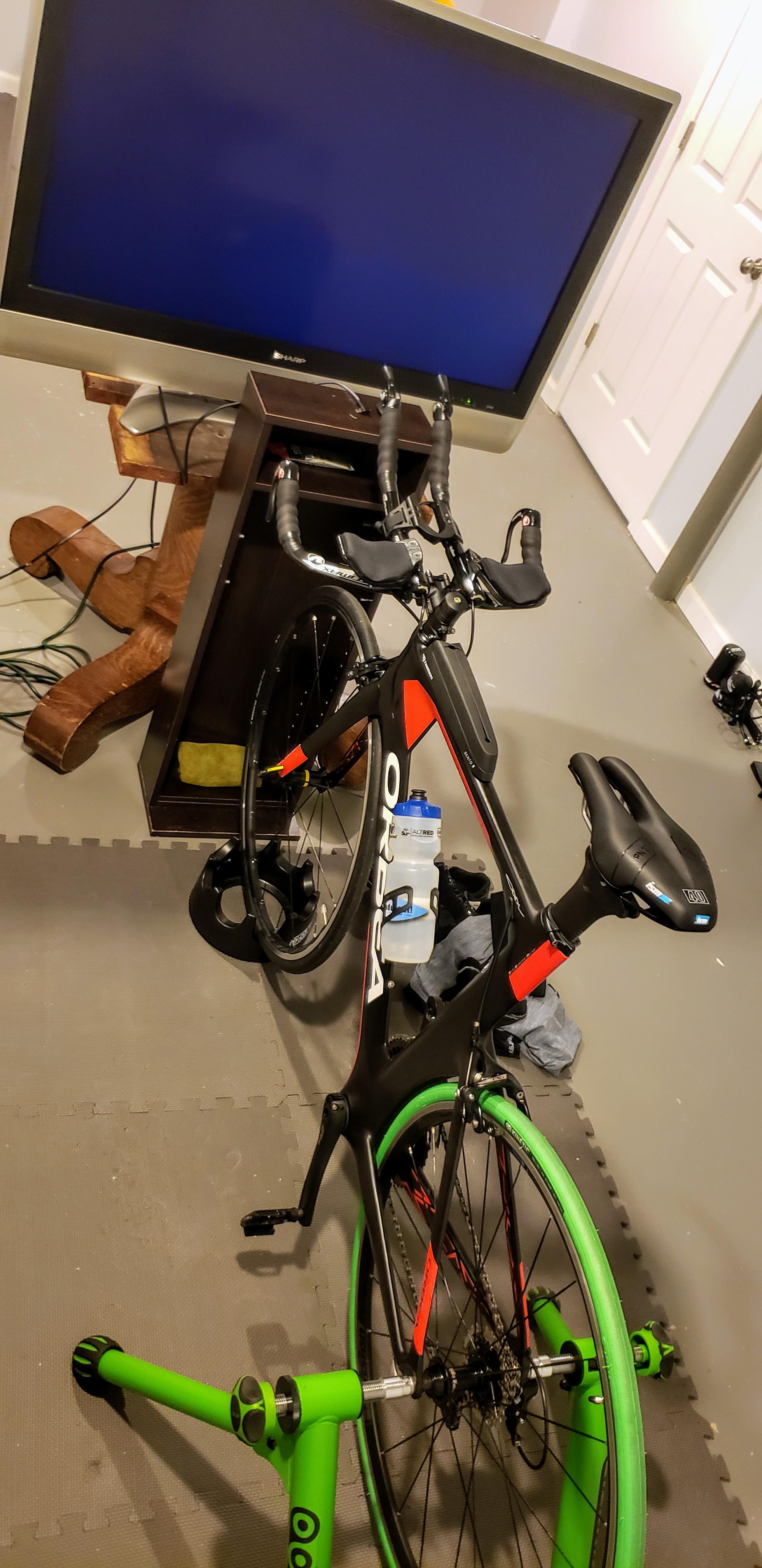 Old TV + HDMI adapter has made my Zwift Android experience a lot more fun r/Zwift