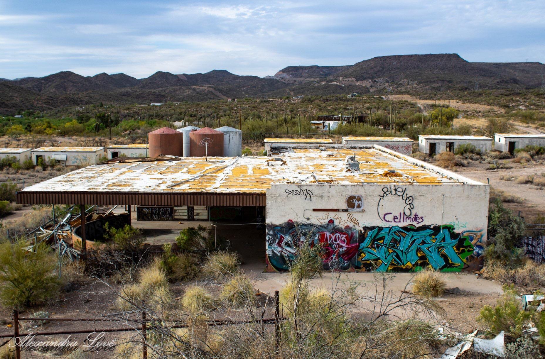 Abandoned dog racing track in Black Canyon, AZ r/urbanexploration