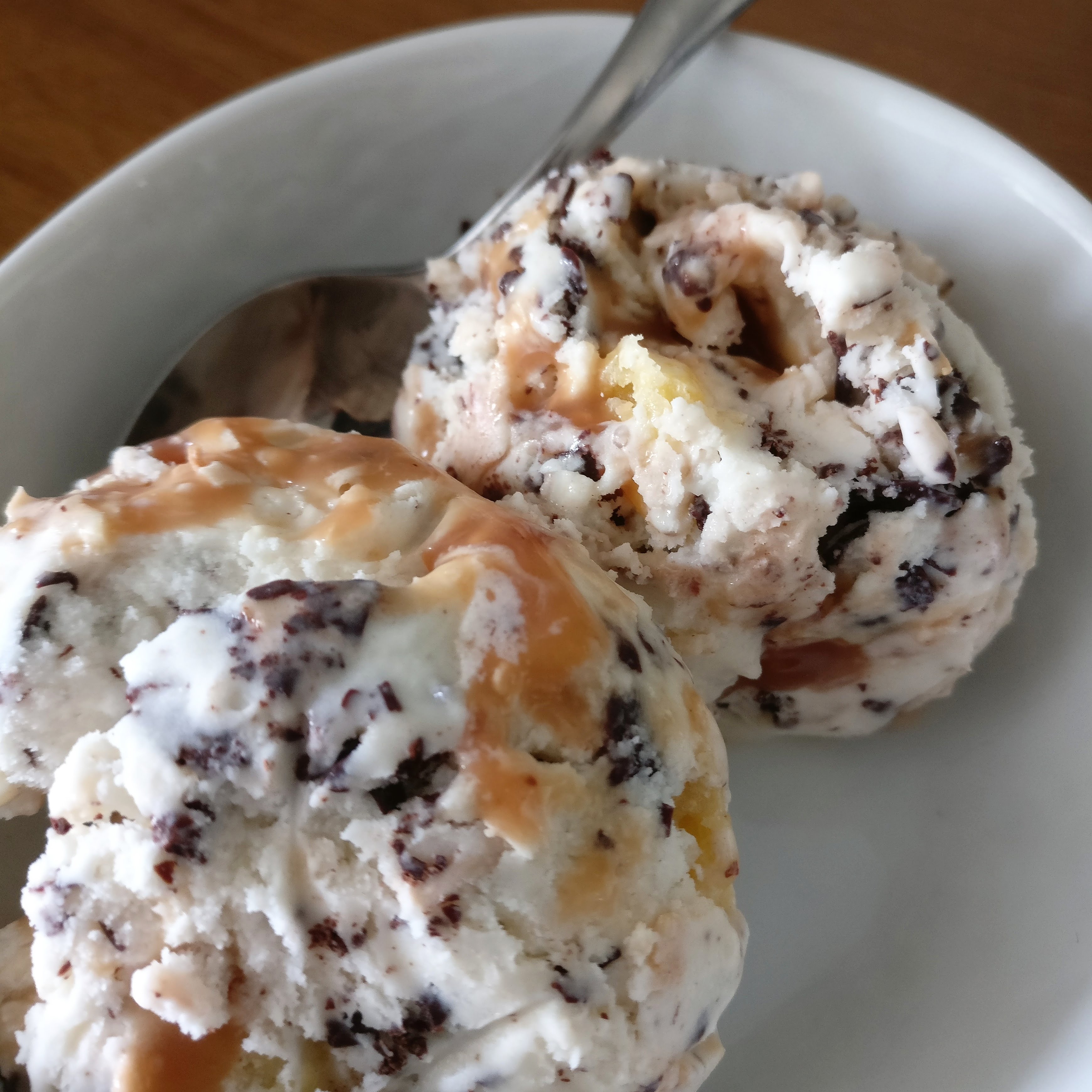 Girl Scout cookie ice cream, Samoas/Caramel deLites edition r/icecreamery