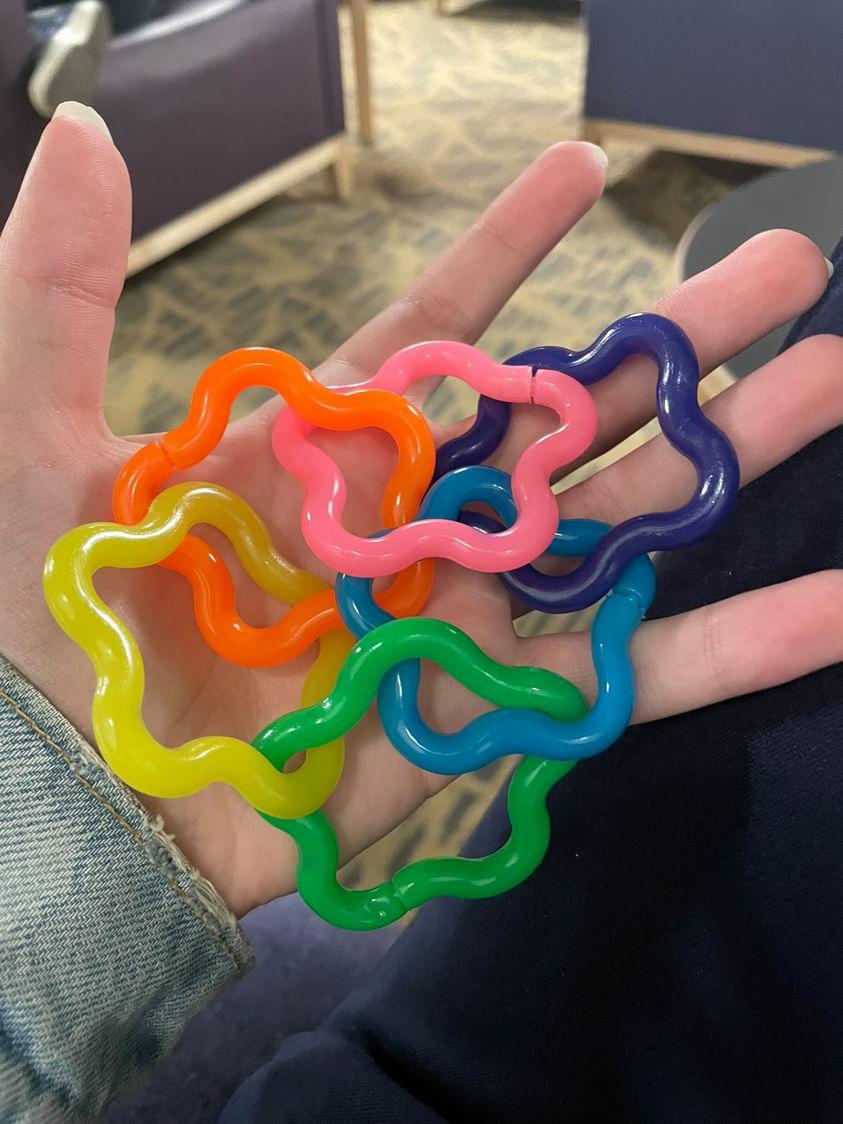 what is this toy called? It's a bunch of stretchy stars linked together