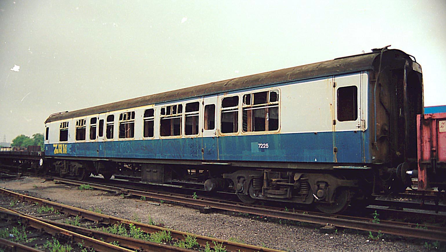 7225. Corridor Composite. Built Derby, lot 30729, 1963. Stored out of