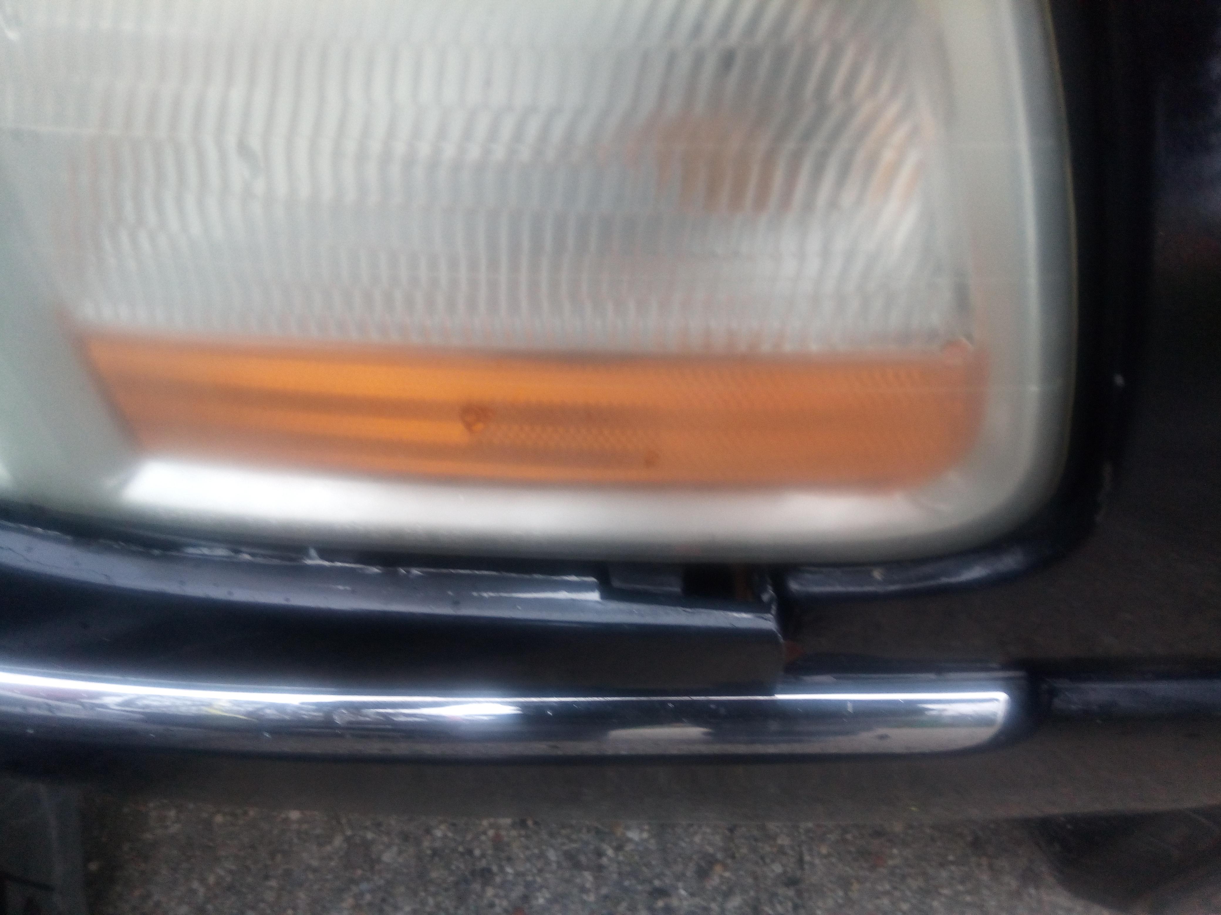 Front bumper hanging loose around headlights... r/MechanicAdvice