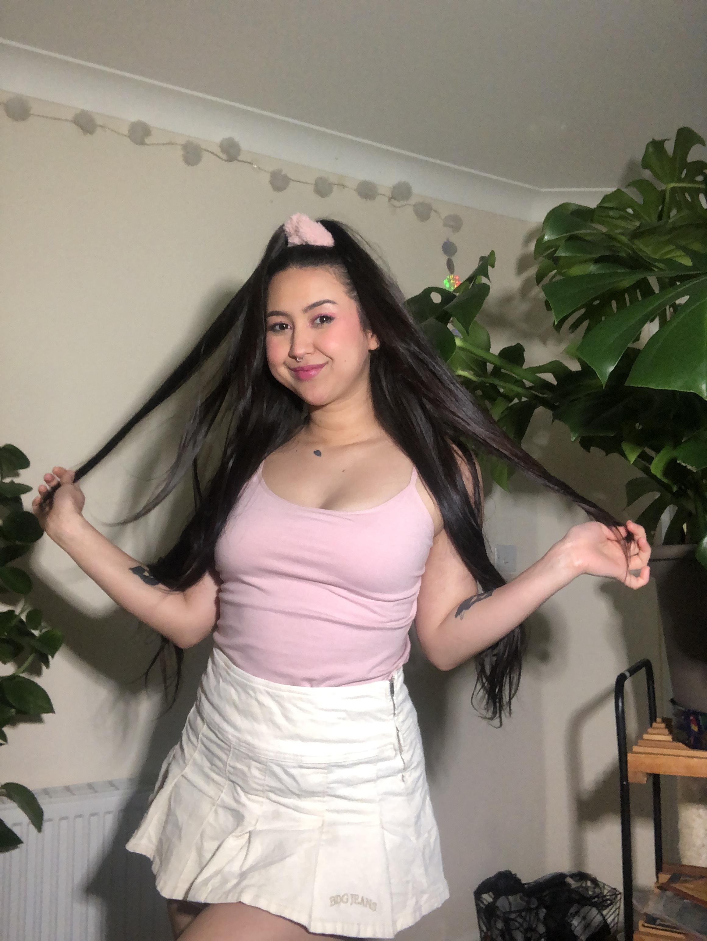 Do I look Asian or no? I've had people meet me and instantly ask where